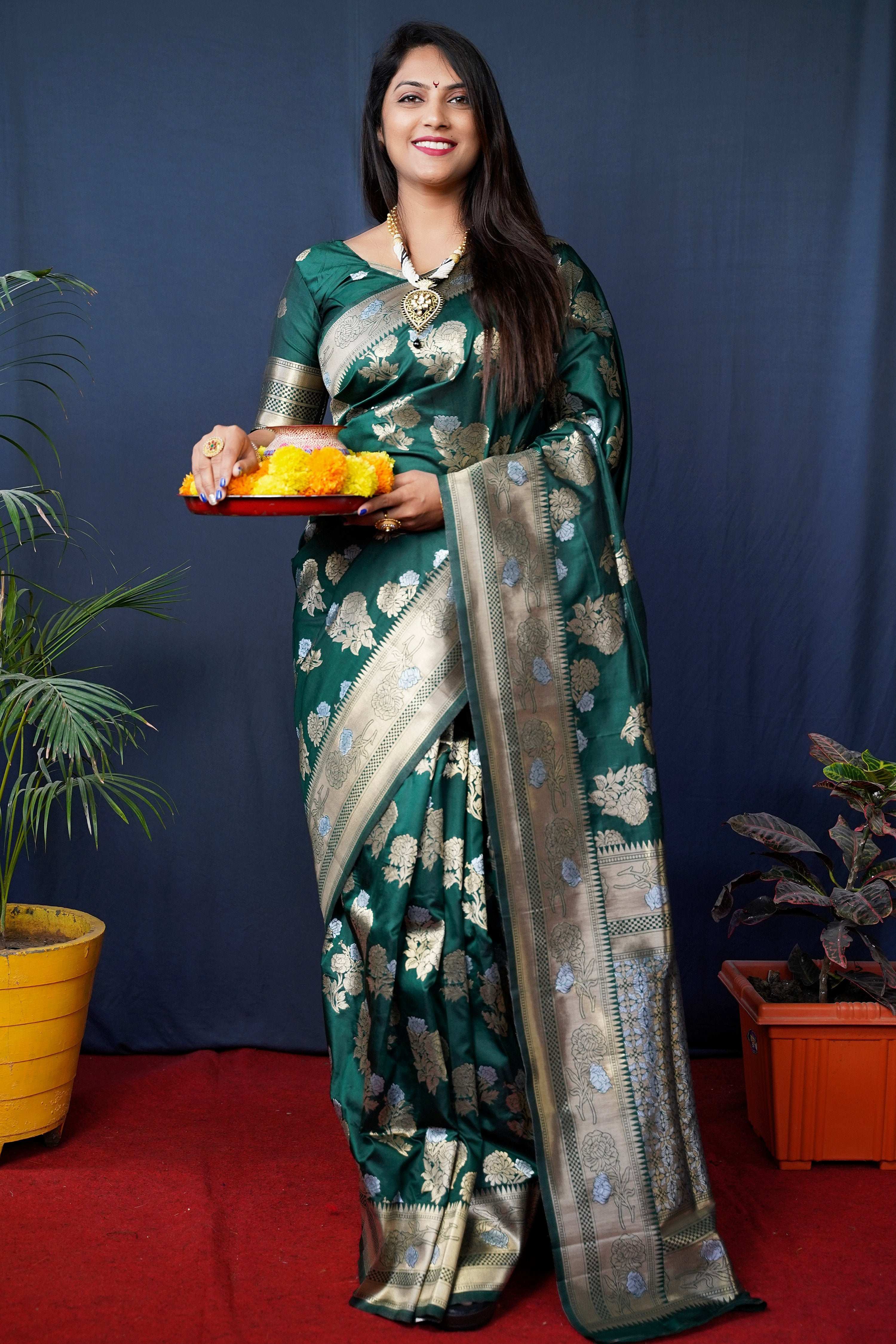 Jyoti Fashion Women's Bottle Green Handloom Banarasi Silk Zari Woven Saree with Blouse