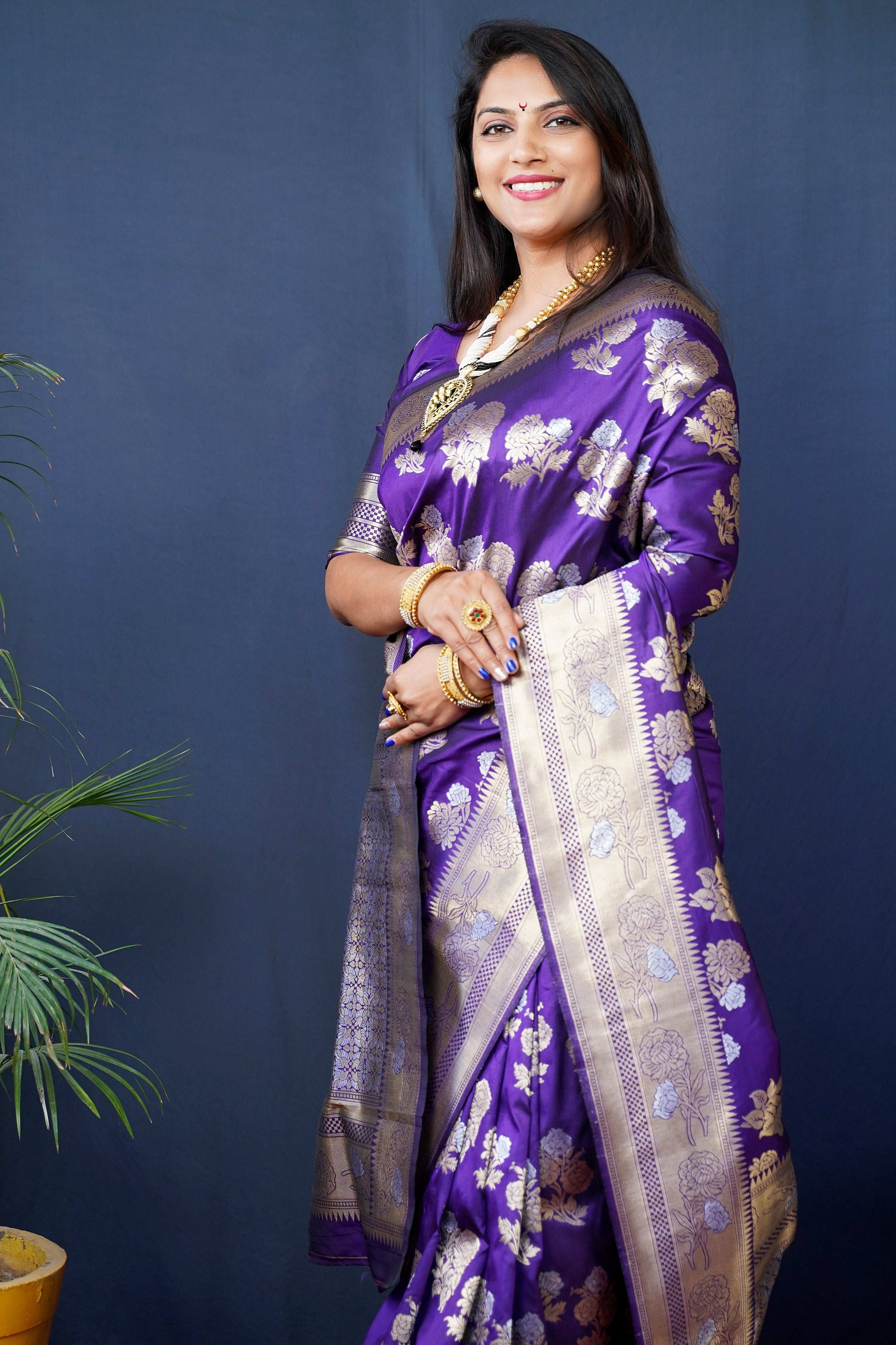 Jyoti Fashion Women's Purple Handloom Banarasi Silk Zari Woven Saree with Blouse