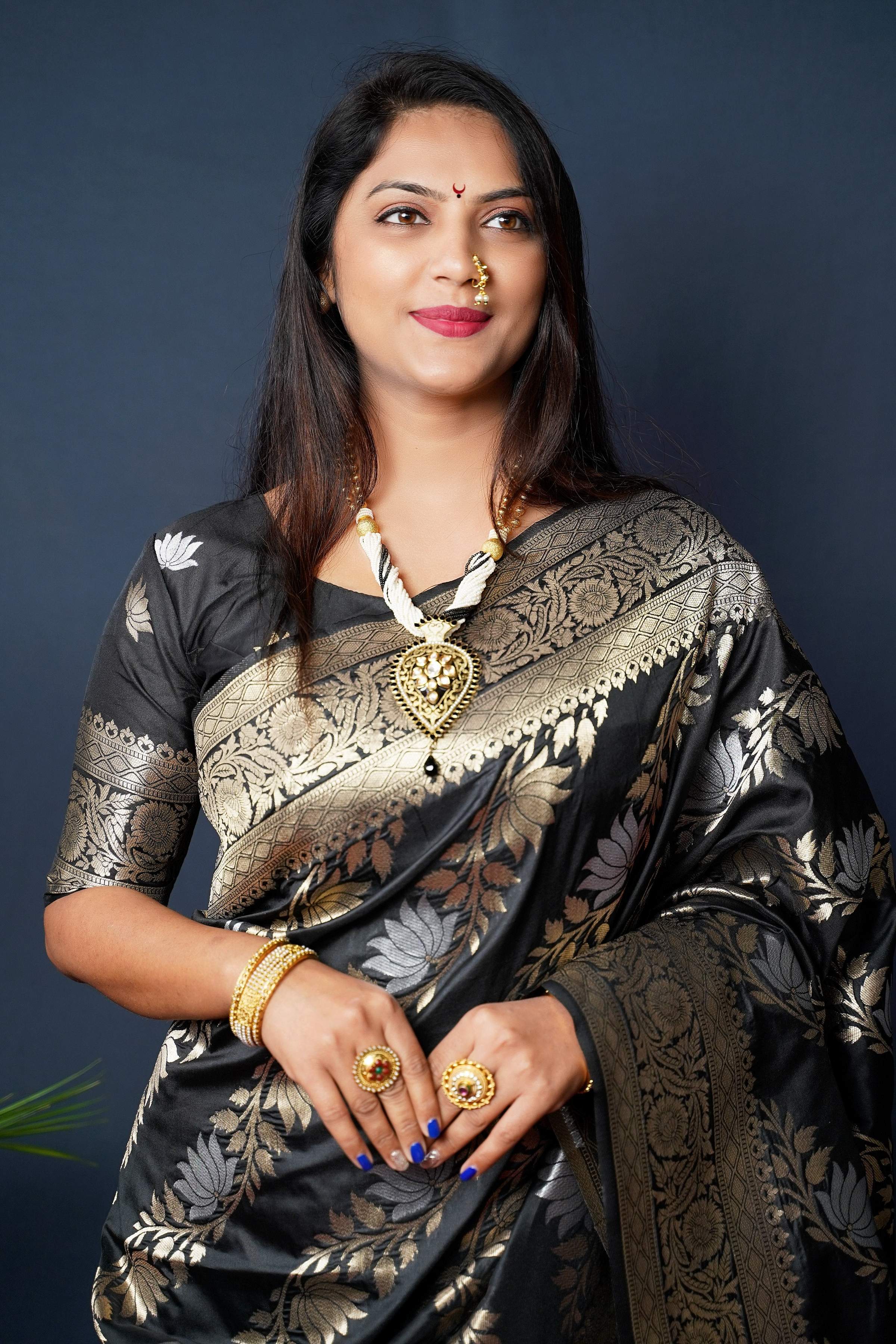 Jyoti Fashion Women's Black Handloom Banarasi Silk Zari Woven Saree with Blouse