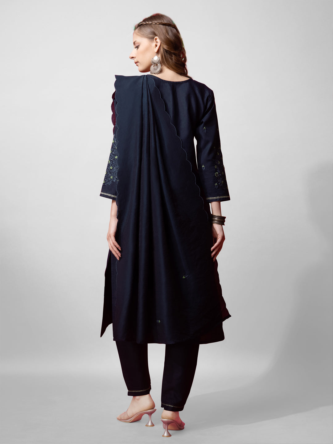 Jyoti Fashion Women's Navy Blue Cotton Blend Embroidered Kurta Set