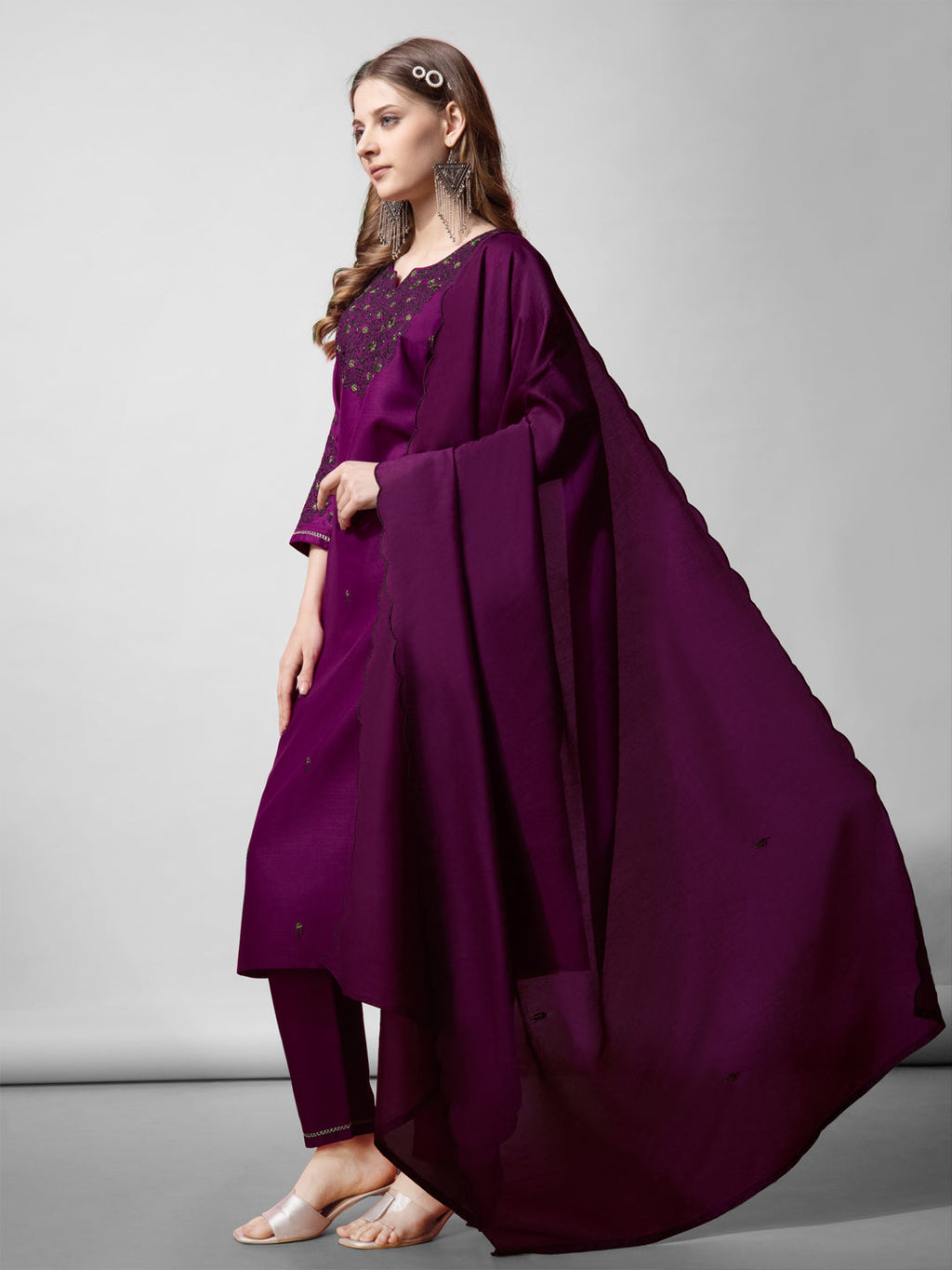 Jyoti Fashion Women's Purple Cotton Blend Embroidered Kurta Set
