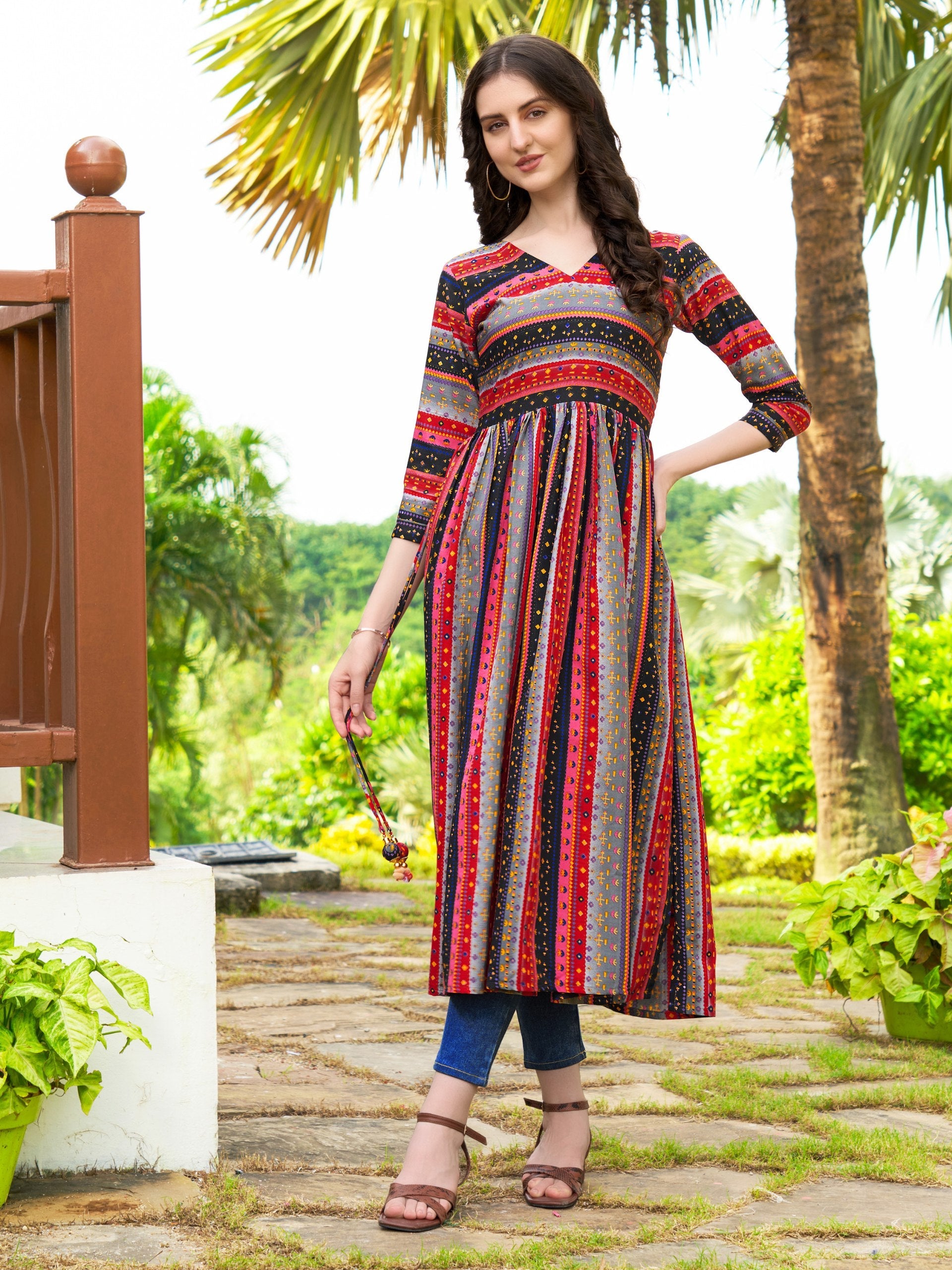 Jyoti Fashion Women's Black Rayon Geometric Printed Casual Flared kurta