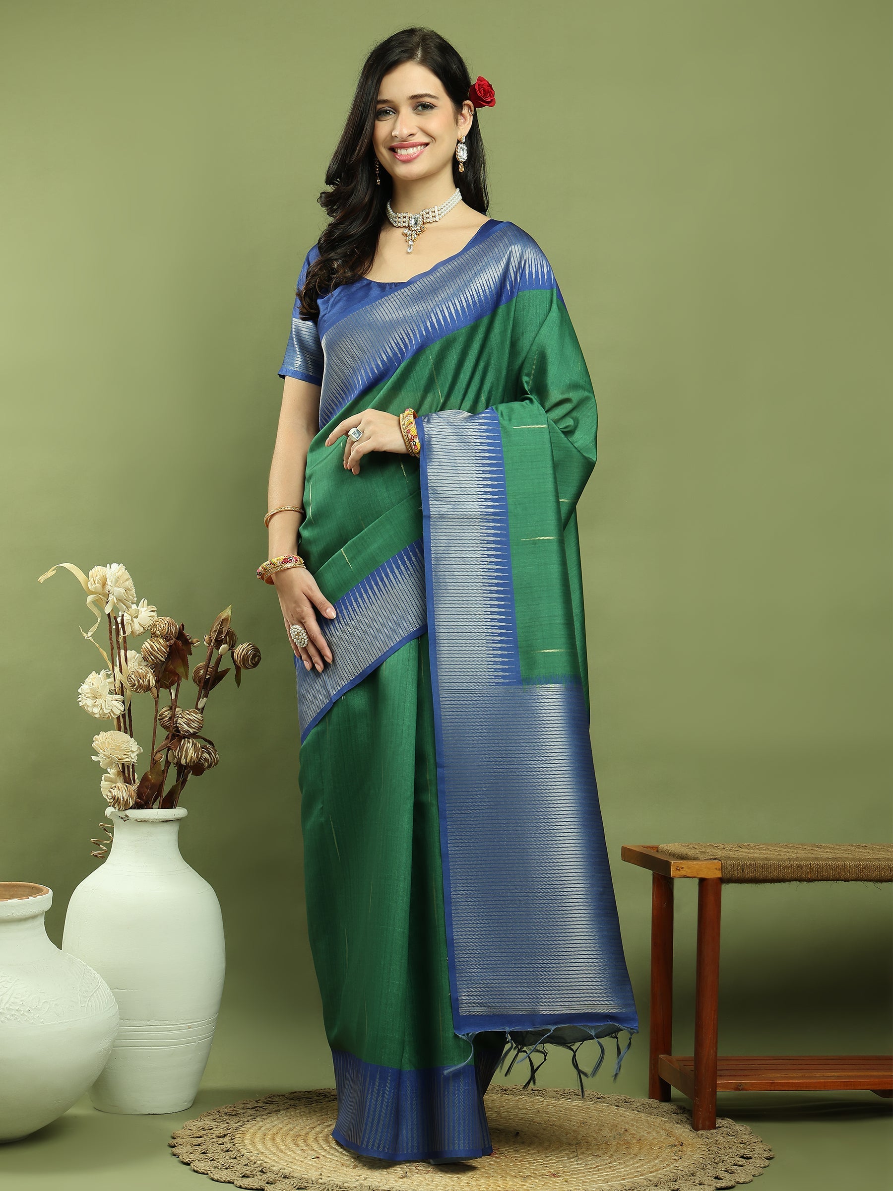 Jyoti Fashion Women's Green Silk Blend Ikat Jari Weaving Pattern with Jari Border Saree with Blouse