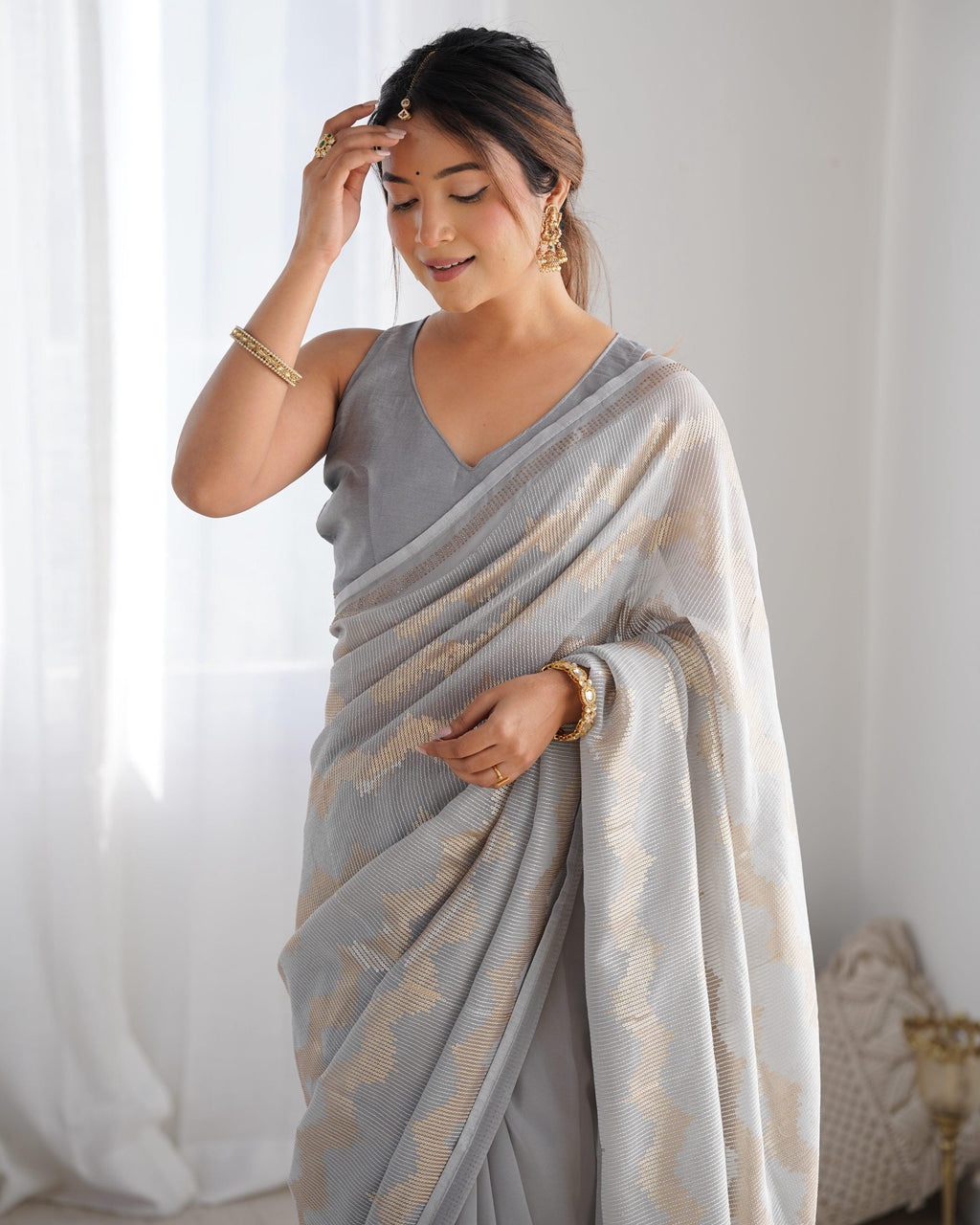 Jyoti Fashion Women's Grey Georgette Sequin Swarovski Designer Saree with Blouse