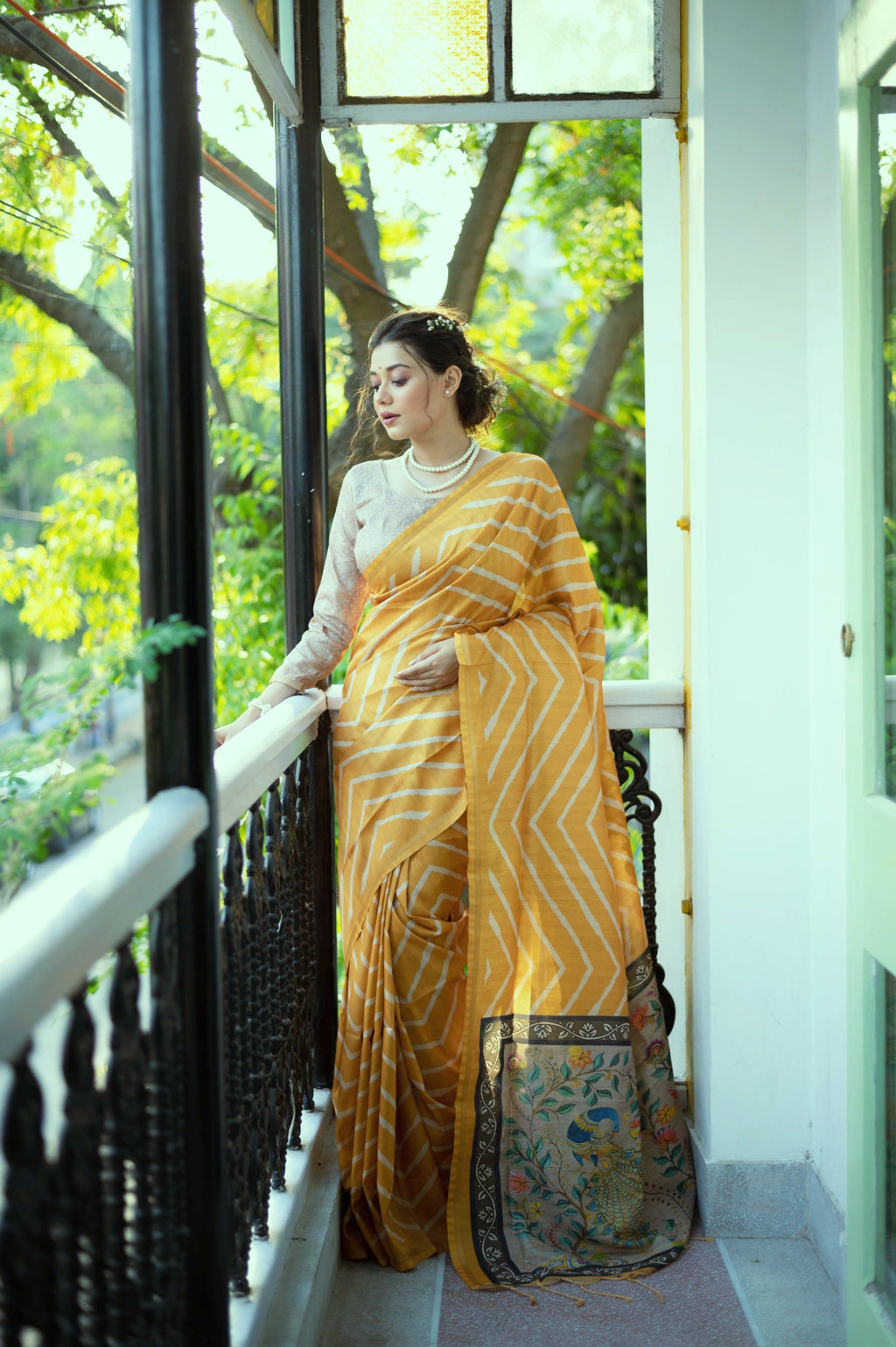 Jyoti Fashion Women's Yellow Tussar Silk Leheriya Print with Zari Border Saree with Blouse