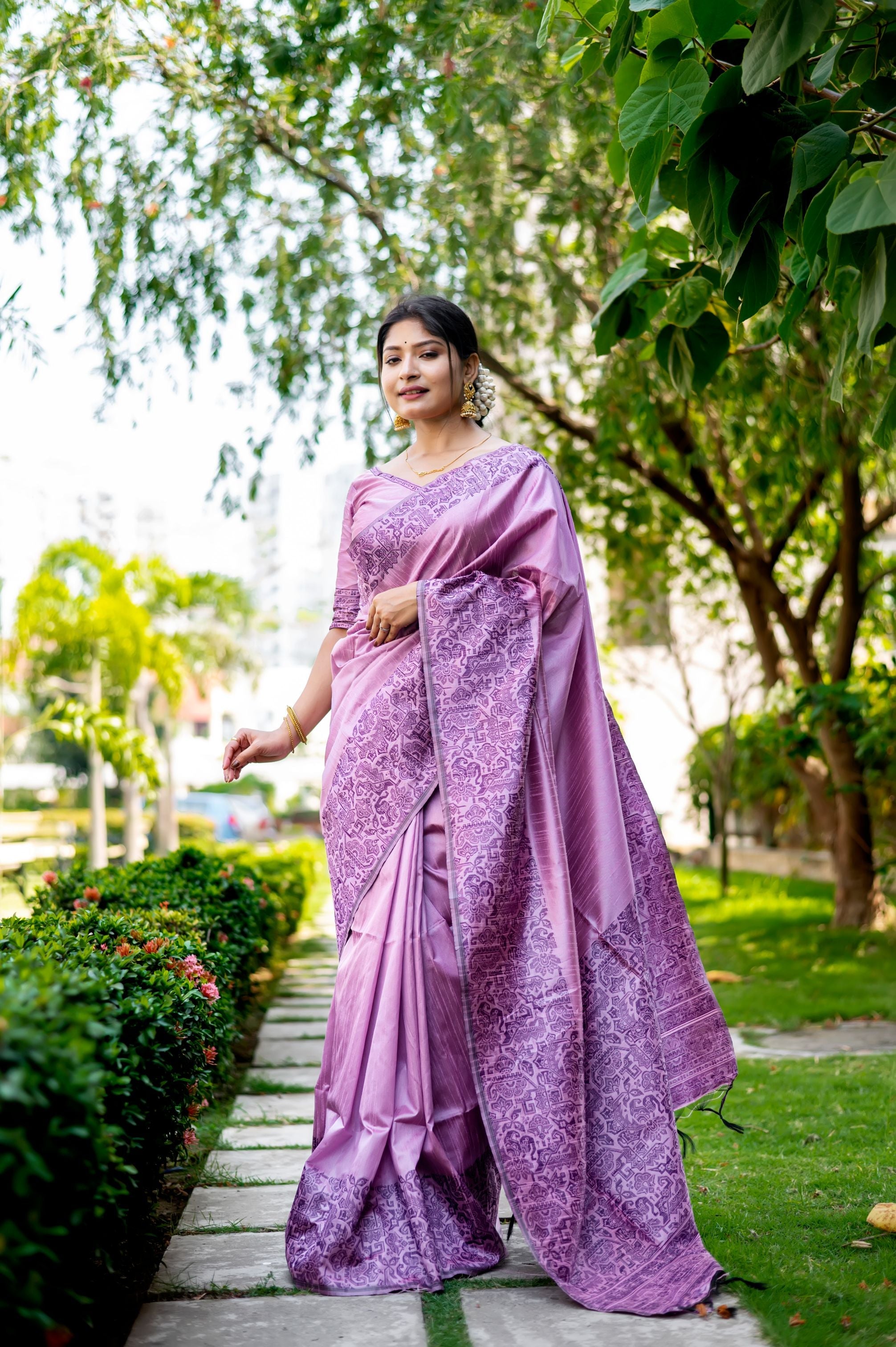 Jyoti Fashion Women's Purple Handloom Raw Silk Weaving Designer Saree with Blouse