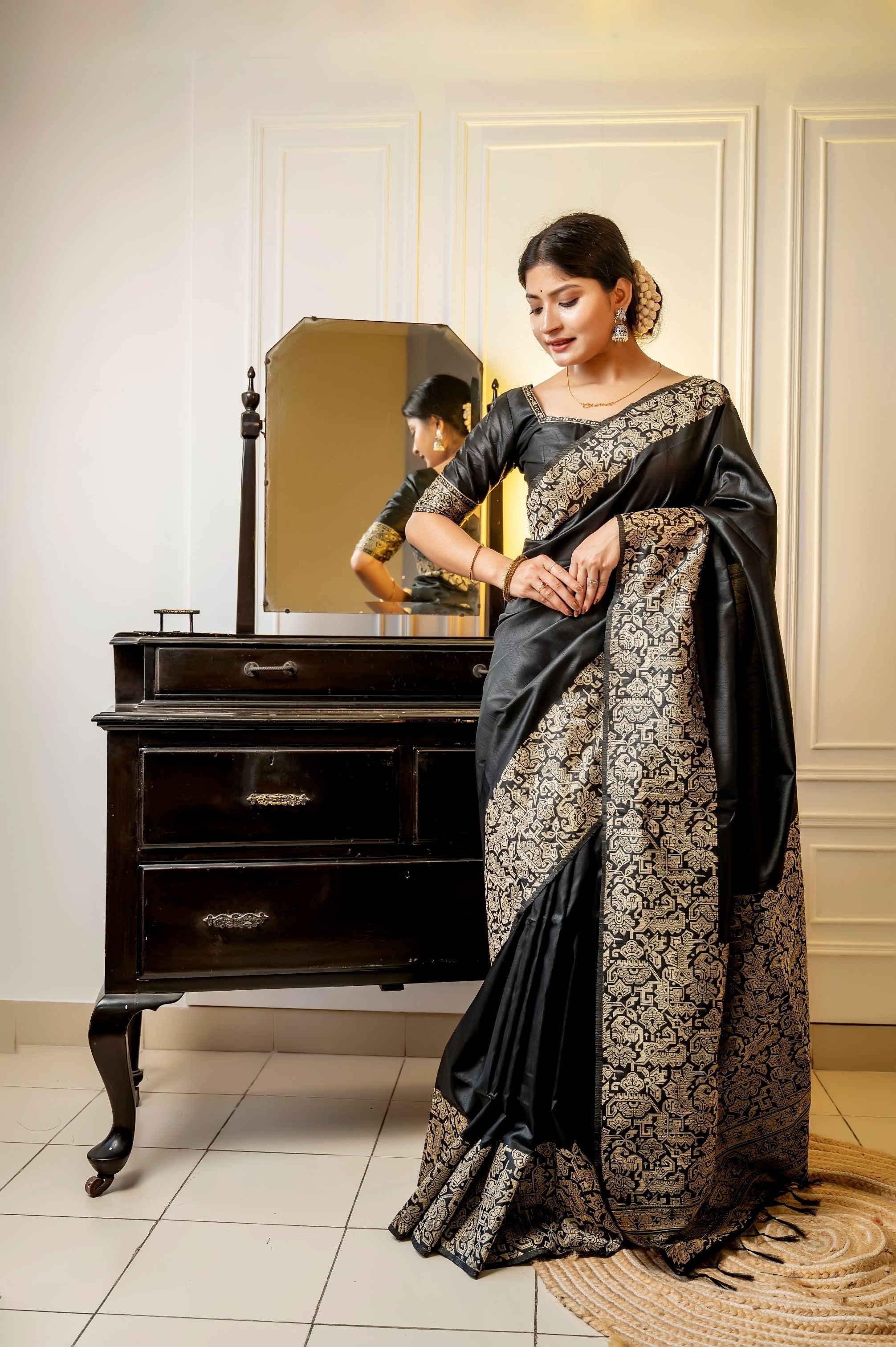Jyoti Fashion Women's Black Handloom Raw Silk Weaving Designer Saree with Blouse