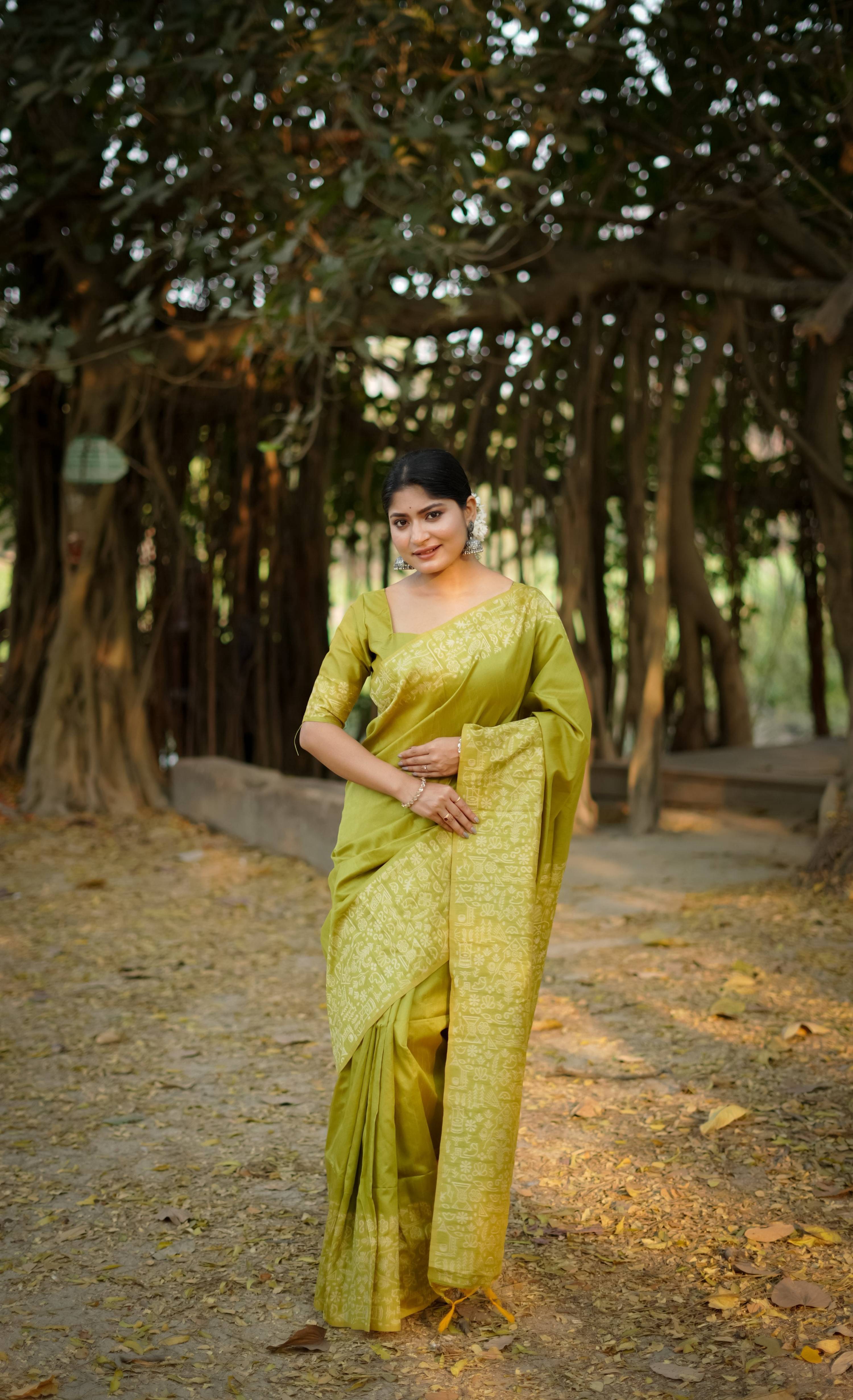 Jyoti Fashion Women's Mehendi Handloom Raw Silk Weaving Designer Saree with Blouse