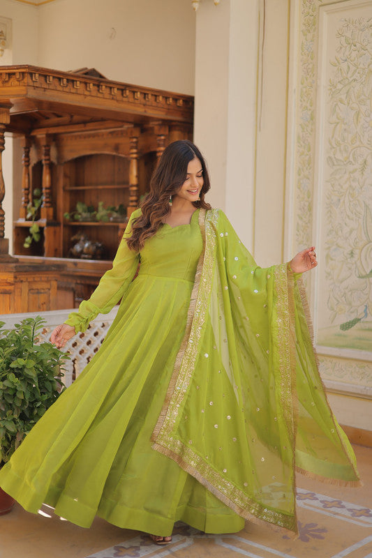 Jyoti Fashion Women's Green Russian Silk Kali work Partywear Anarkali Dress with Dupatta