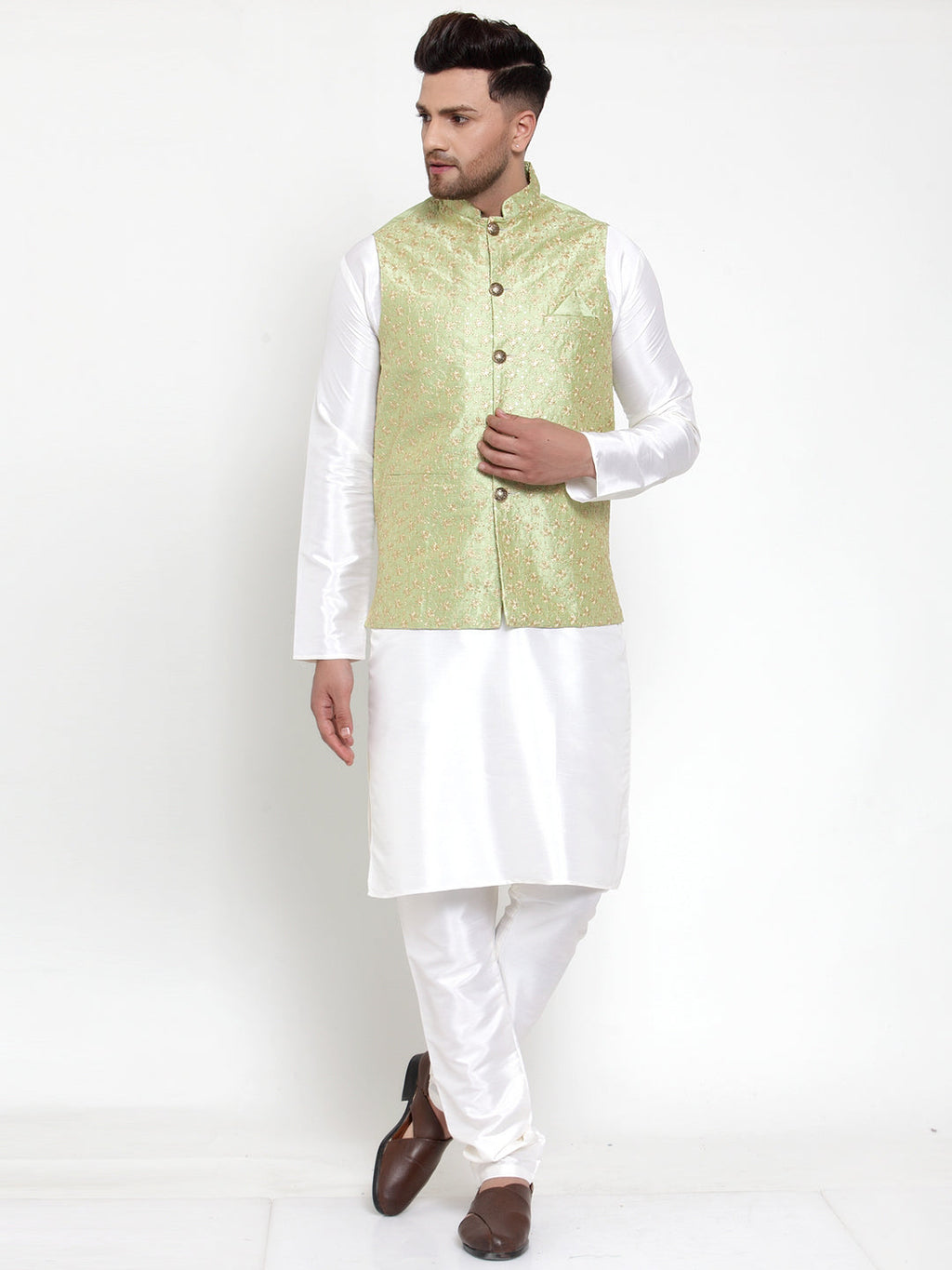 Jompers Men Solid Dupion Kurta Pajama with Embroidered Nehru Jacket (Green)