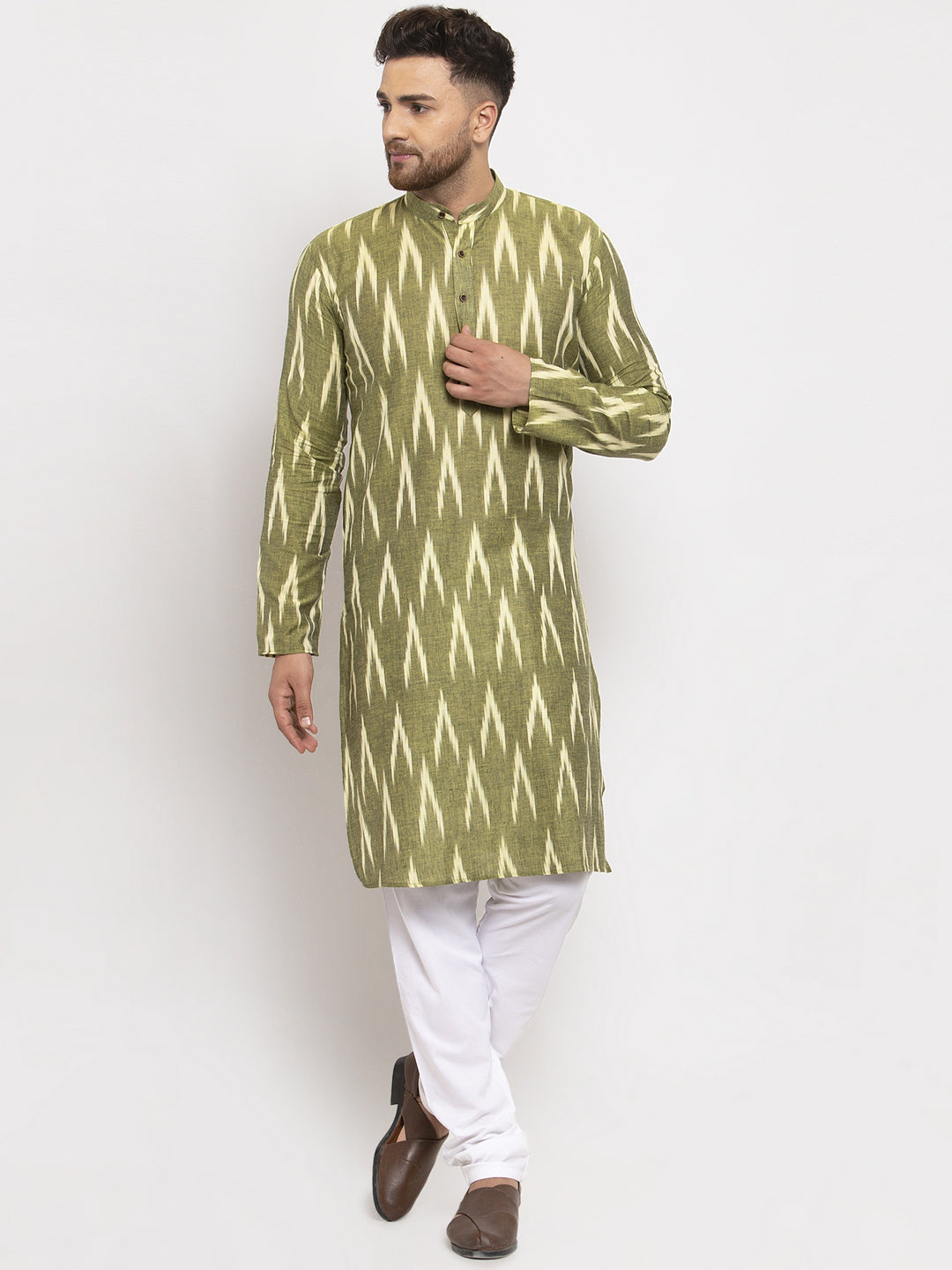 Jompers Men Green Woven Design Ikkat Straight Kurta with Churidar
