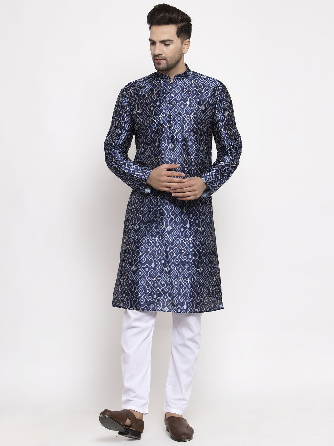 Jompers Men Navy Blue & White Printed Kurta with Pyjamas