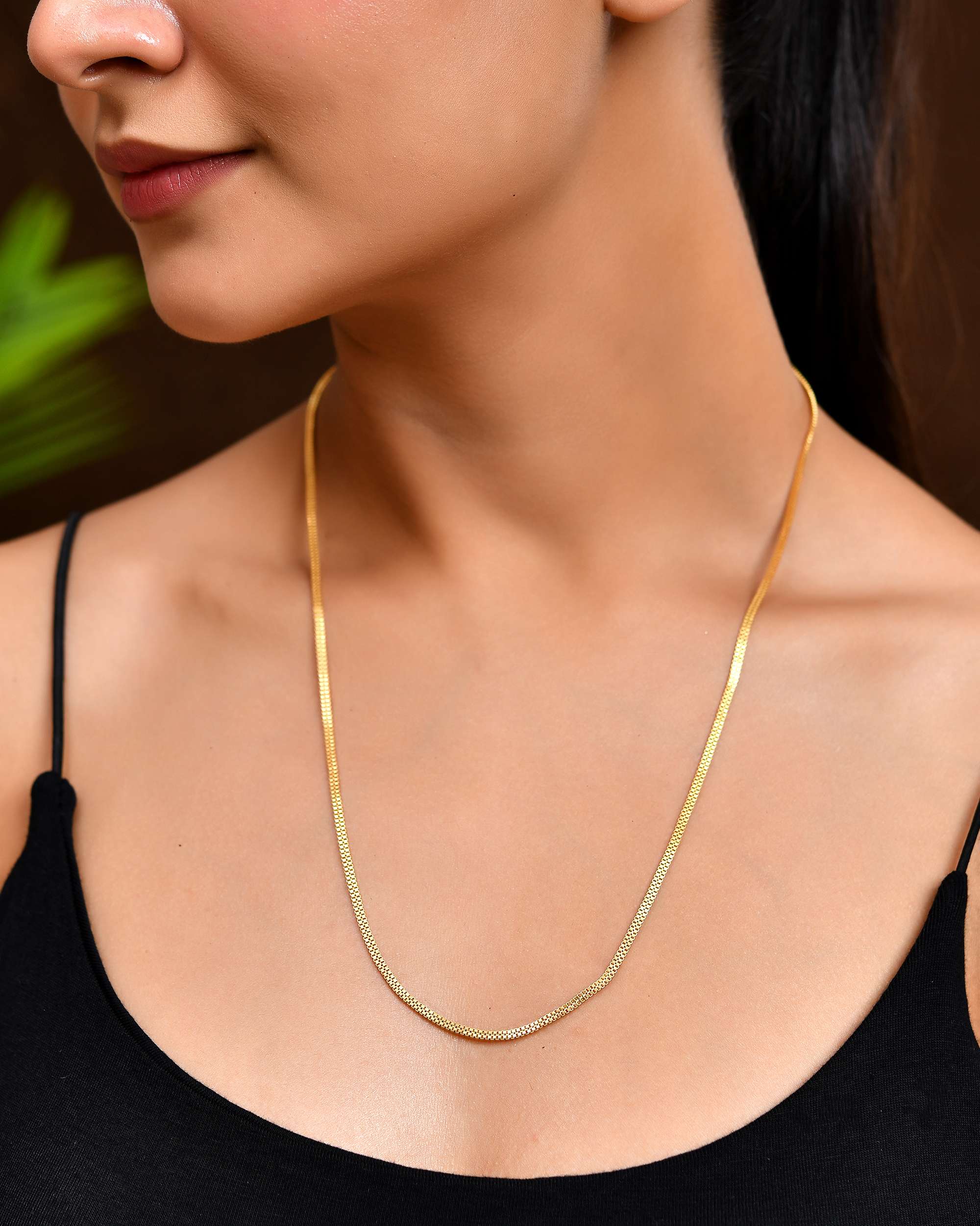 Jewels Nest Minimalist High-Gloss Gold Chain