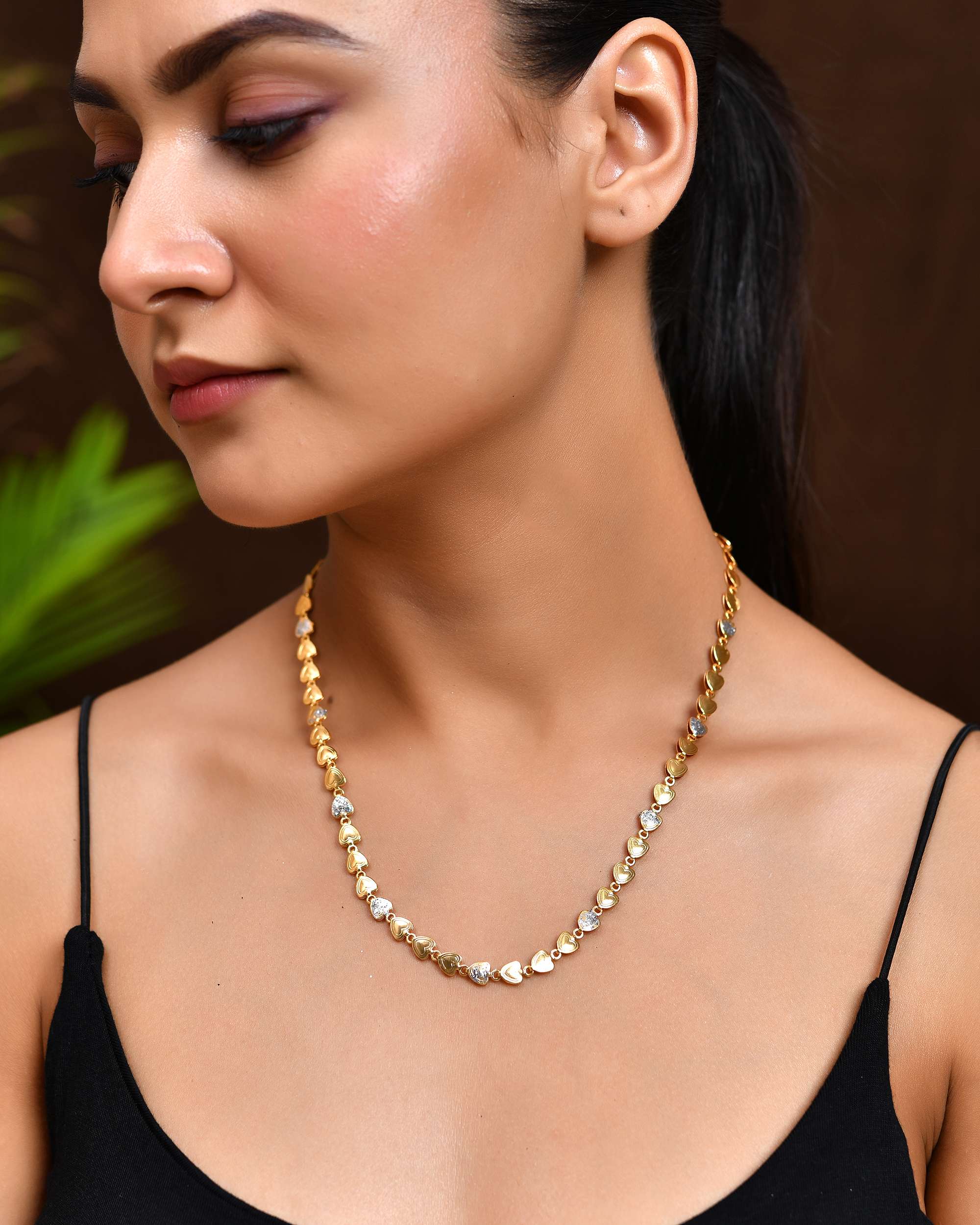 Jewels Nest Gold-Toned Love Motif Chain with Diamond-Like Detailing