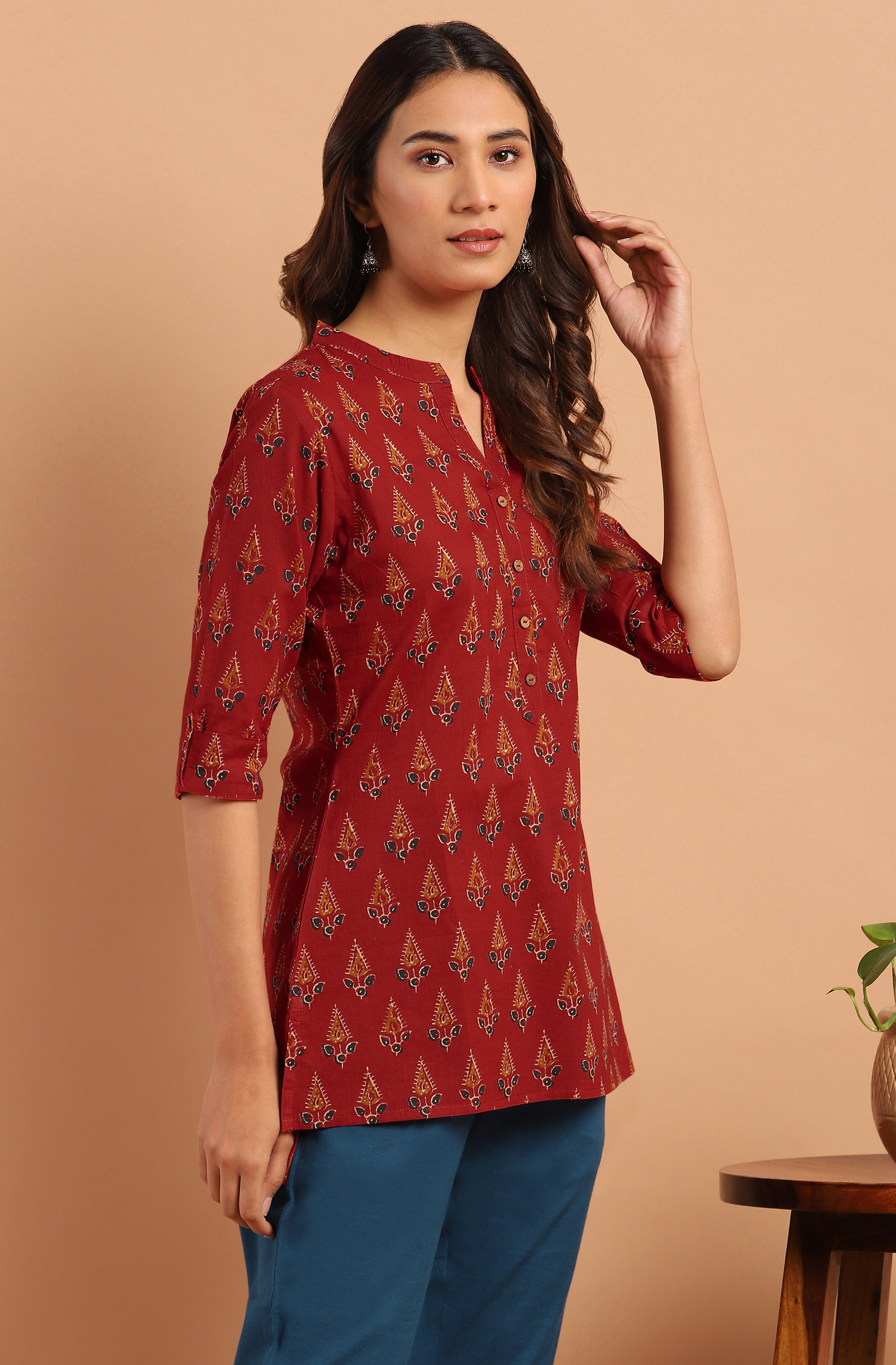 Janasya Women's Red Cotton Ethnic Motifs Straight Tunic