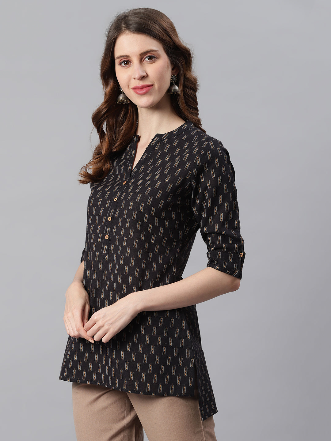 Janasya Women's Black Cotton Slub Geometric Print Straight Tunic