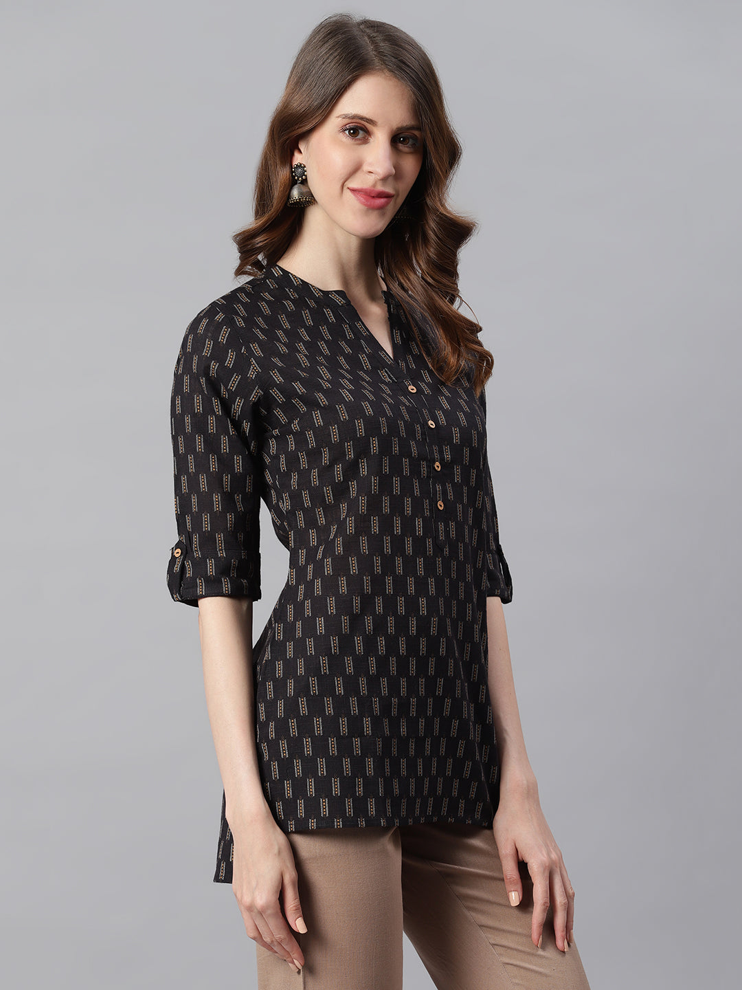 Janasya Women's Black Cotton Slub Geometric Print Straight Tunic