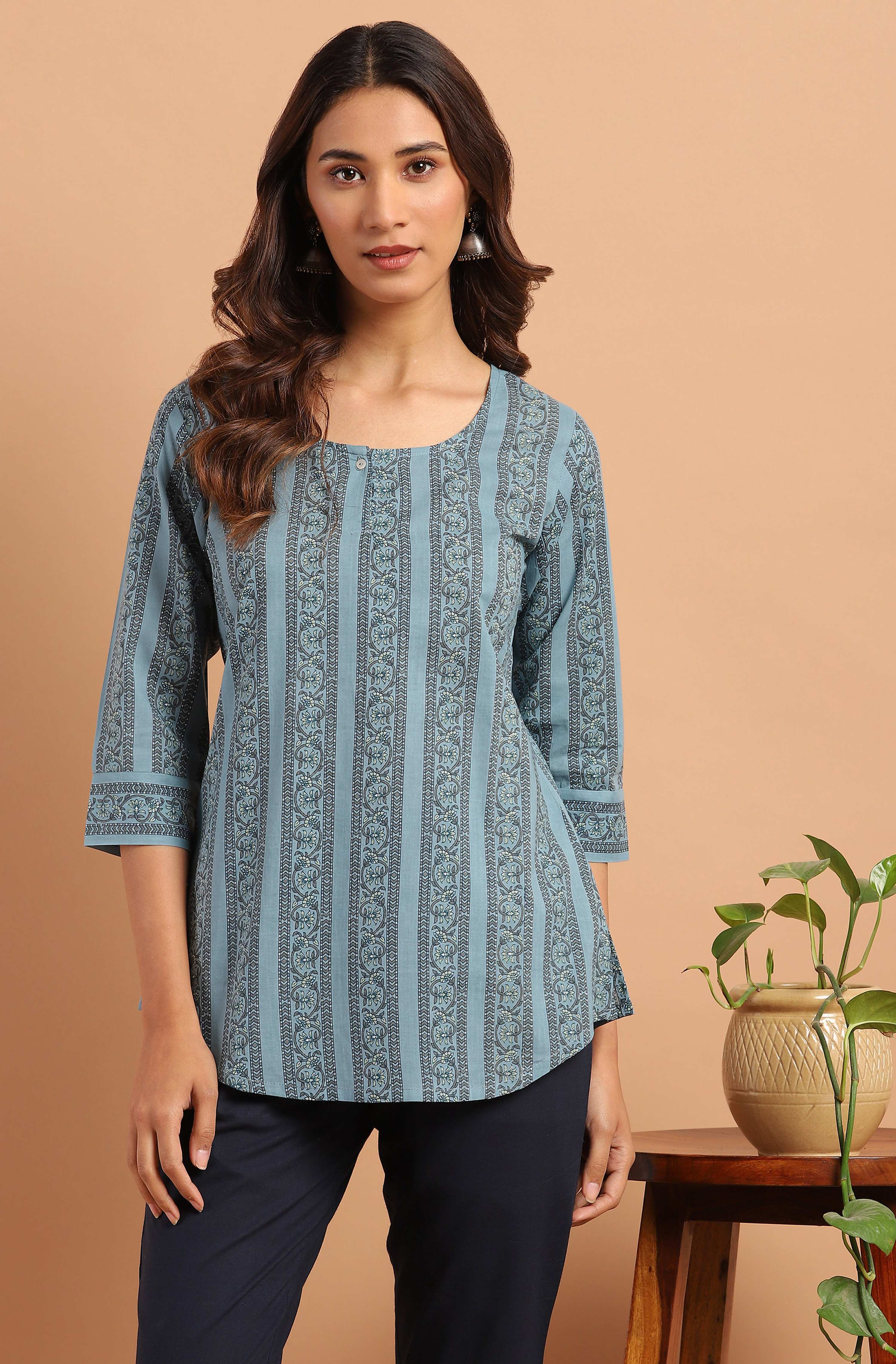 Janasya Women's Blue Cotton Floral Print Straight Tunic