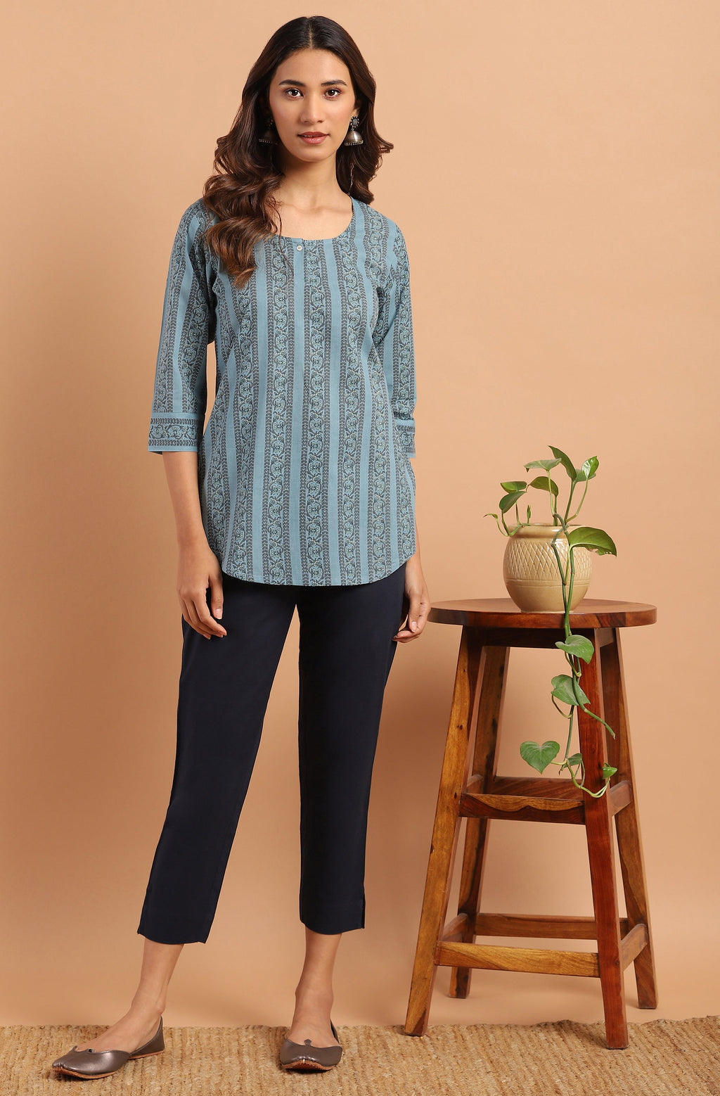 Janasya Women's Blue Cotton Floral Print Straight Tunic