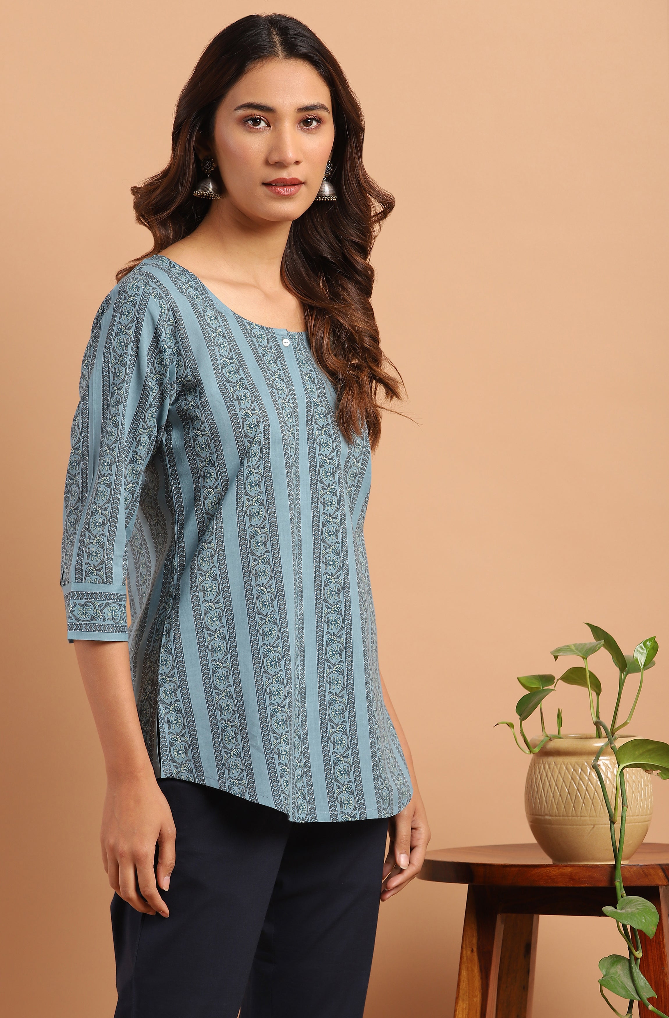 Janasya Women's Blue Cotton Floral Print Straight Tunic