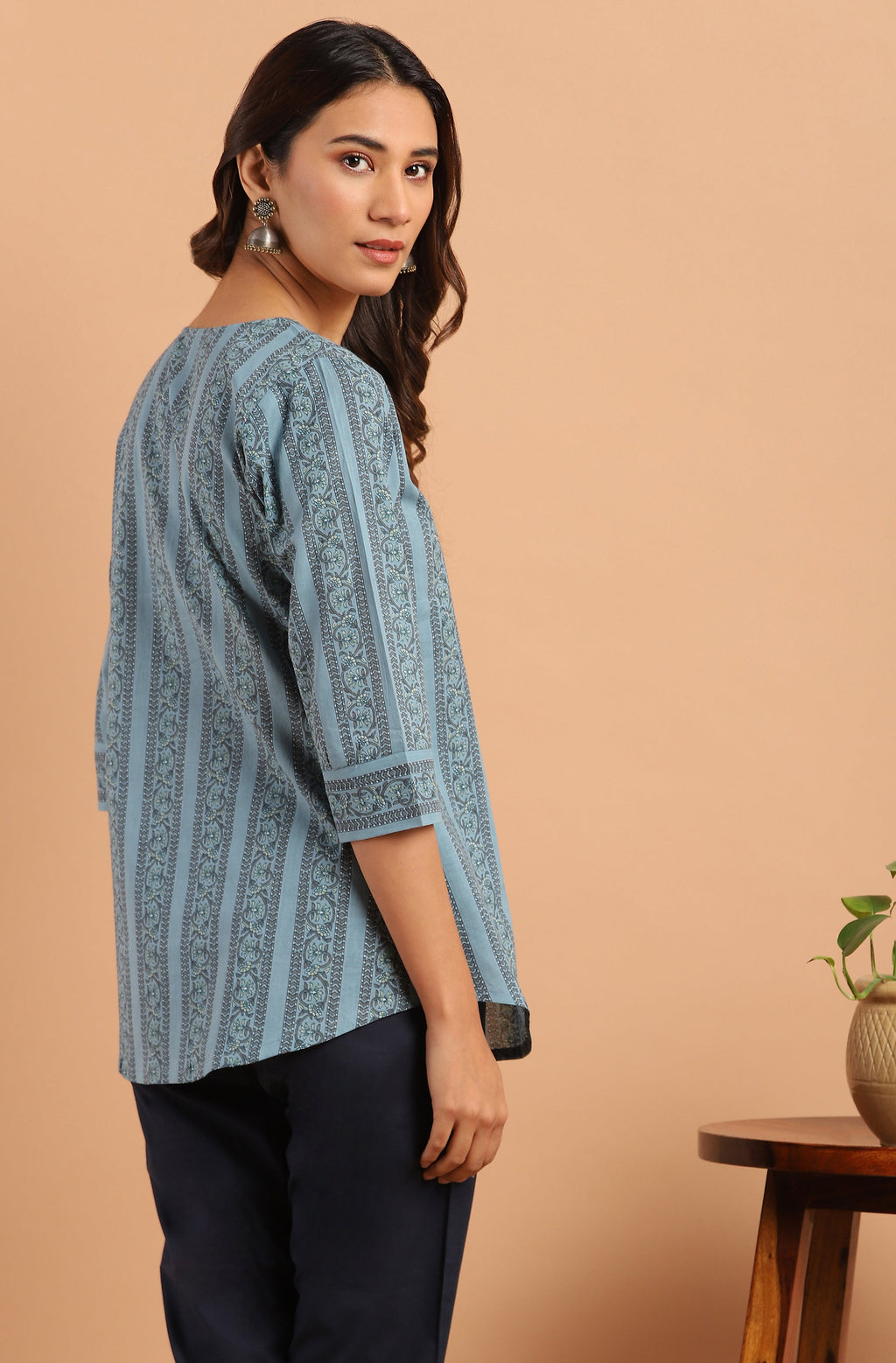 Janasya Women's Blue Cotton Floral Print Straight Tunic