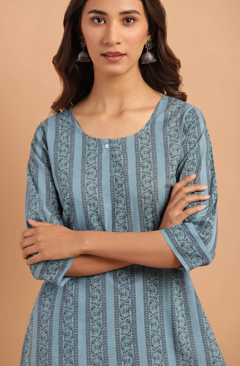 Janasya Women's Blue Cotton Floral Print Straight Tunic