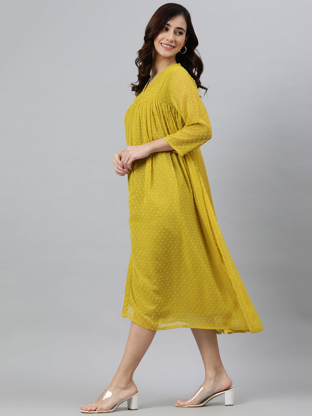 Janasya Mustard Poly Chiffon Self Design Frontslit Kurta