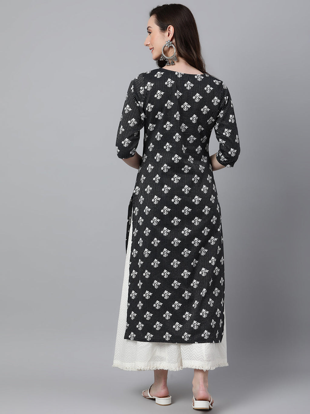 Janasya Women's Black Cotton Floral Printed Casual Straight Kurta