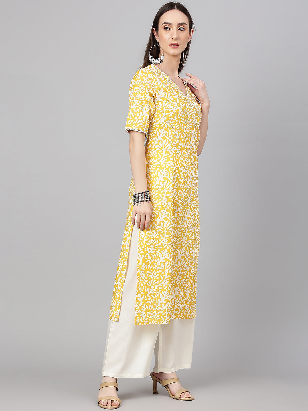 Janasya Women's Yellow Cambric Cotton Printed Casual Straight Kurta