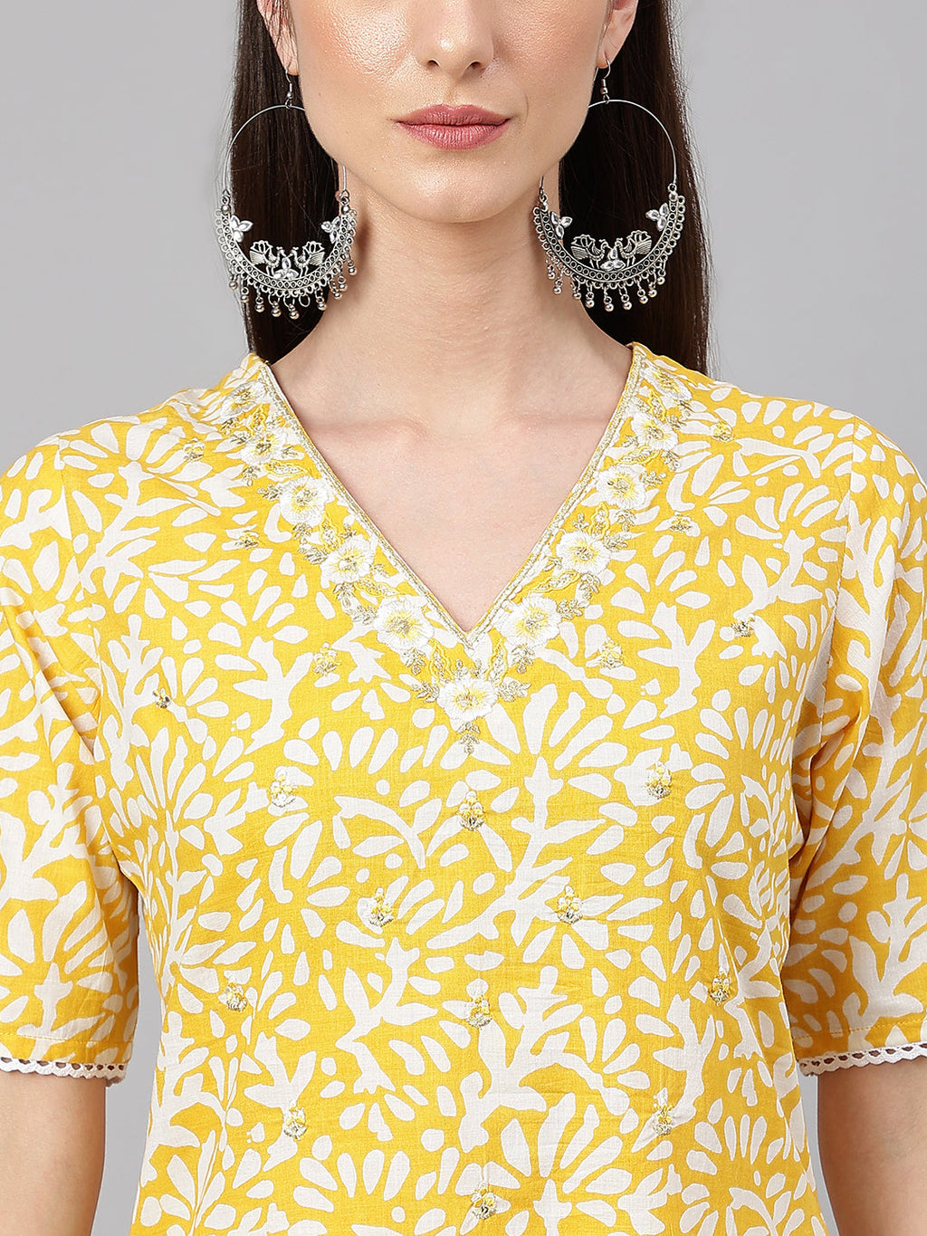Janasya Women's Yellow Cambric Cotton Printed Casual Straight Kurta