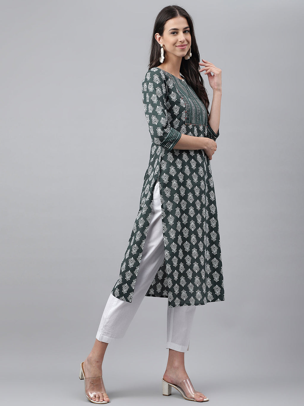 Janasya Women's Dark Green Cotton Ethnic Motifs Casual Straight Kurta