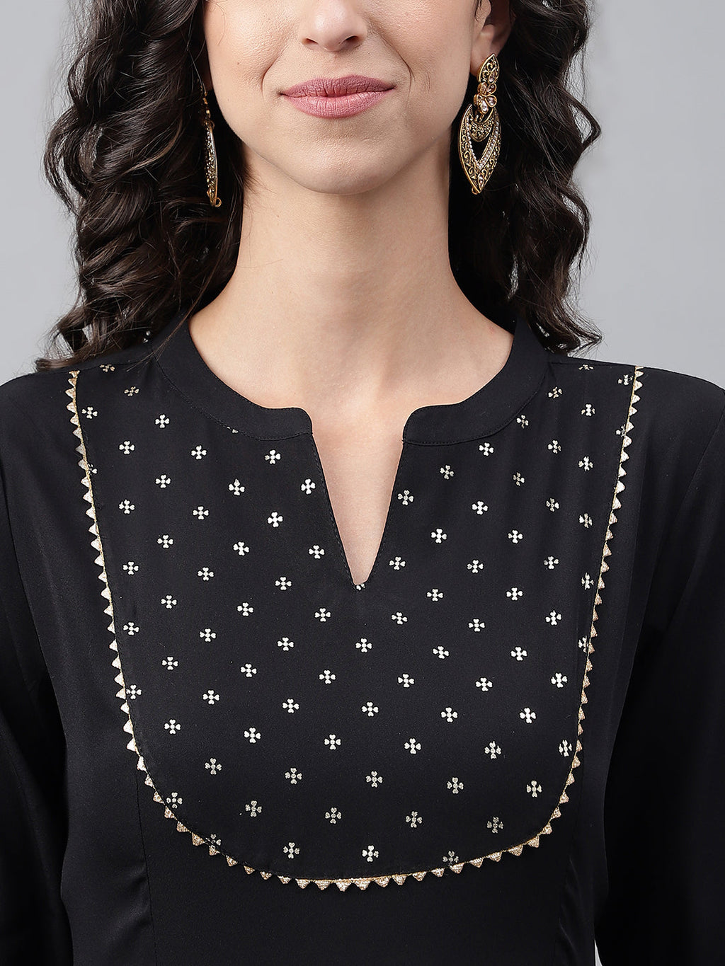 Janasya Women's Black Crepe Foil Printed Festive Anarkali Kurta