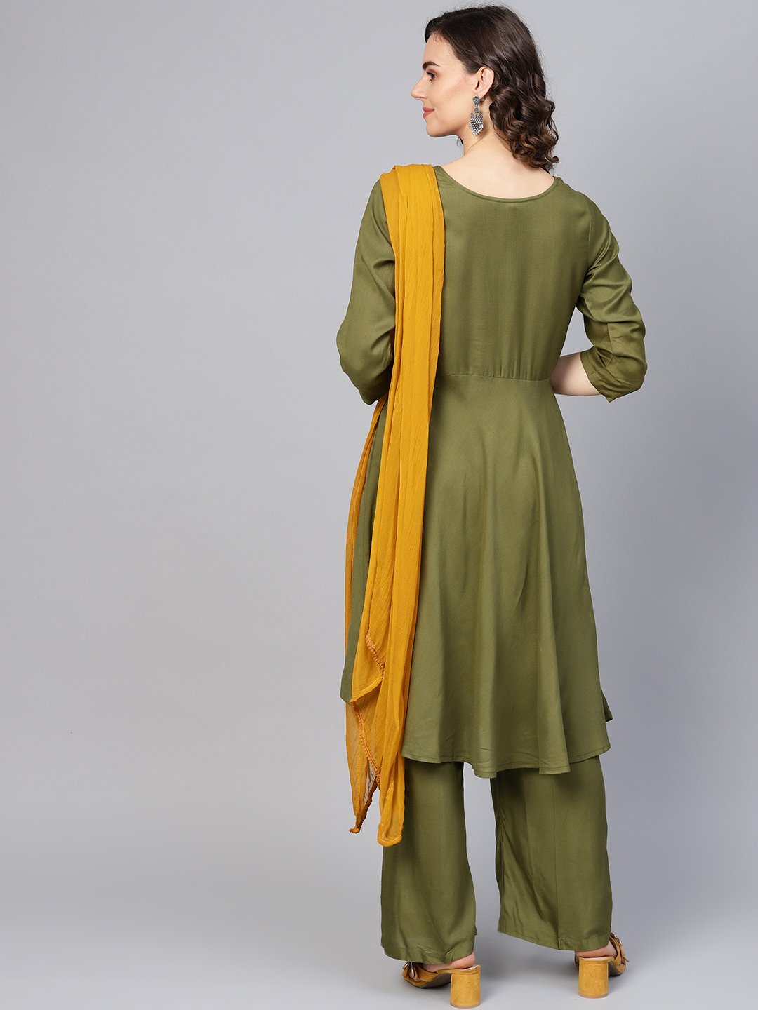 Jompers Women Olive Green Solid Kurta with Palazzos & Dupatta