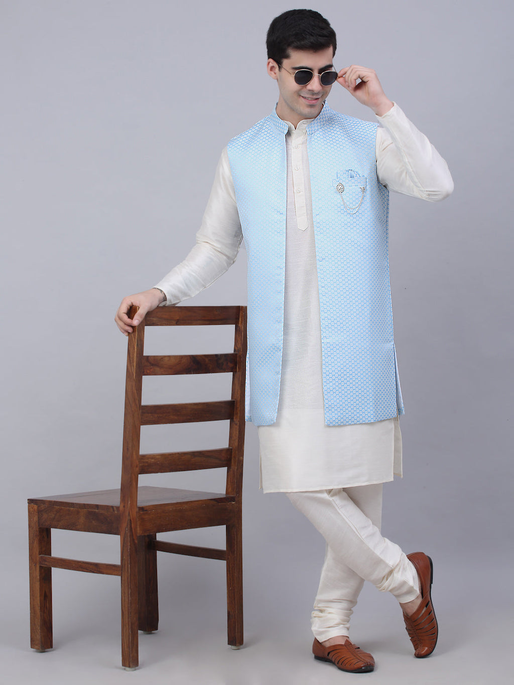Jompers Men's Solid Kurta Pyjama With Shrug Jacket - Blue