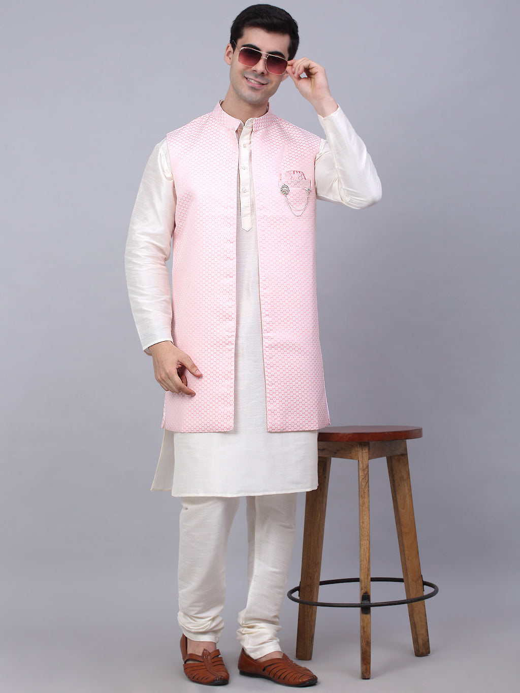 Jompers Men's Solid Kurta Pyjama With Shrug Jacket - Pink