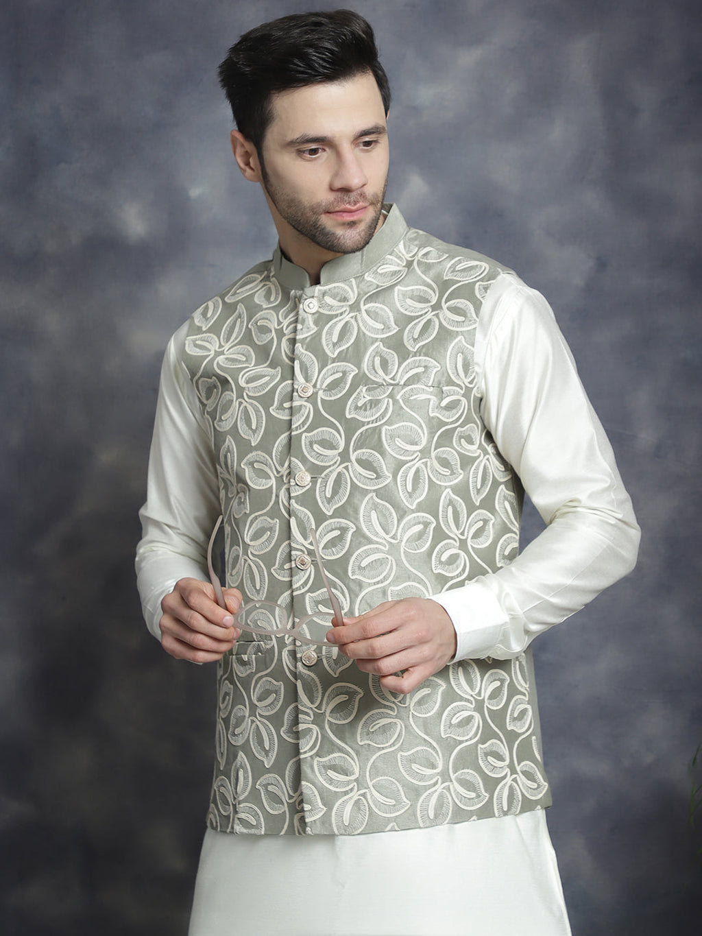 Jompers Men's Embroidred Nehru Jacket With Solid Kurta Pyjama - Pista