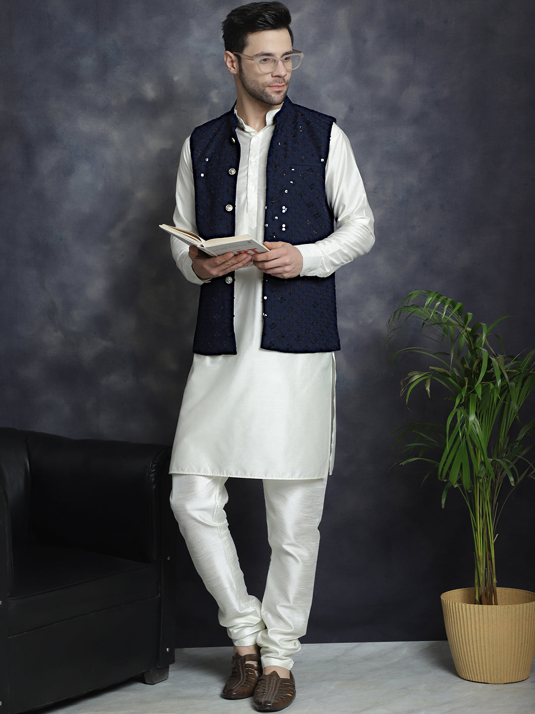 Jompers Men's Sequins and Embroidred Nehru Jacket With Solid Kurta Pyjama - Navy Blue