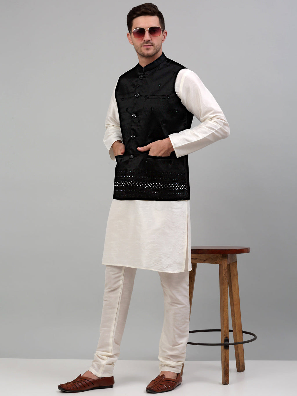 Jompers Men's Embroidered Nehru Jacket With Solid Kurta Pyjama Set - Black
