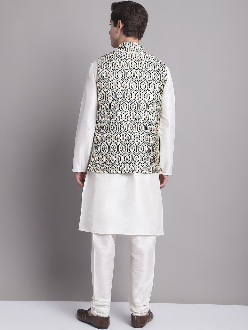Jompers Men's Silver and Black Woven Design Nehru Jacket With Solid Kurta Pyjama