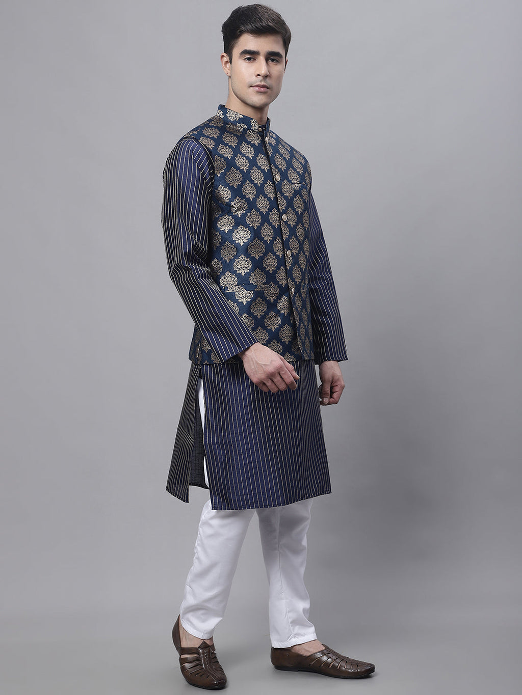 Jompers Men's Navy Blue Embroidered Kurta Pyjama With Floral Printed Nehru Jacket