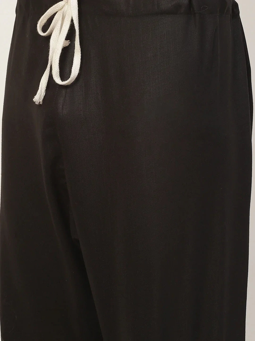 Jompers Men's Kurta Pyjama With Black Solid Nehru Jacket