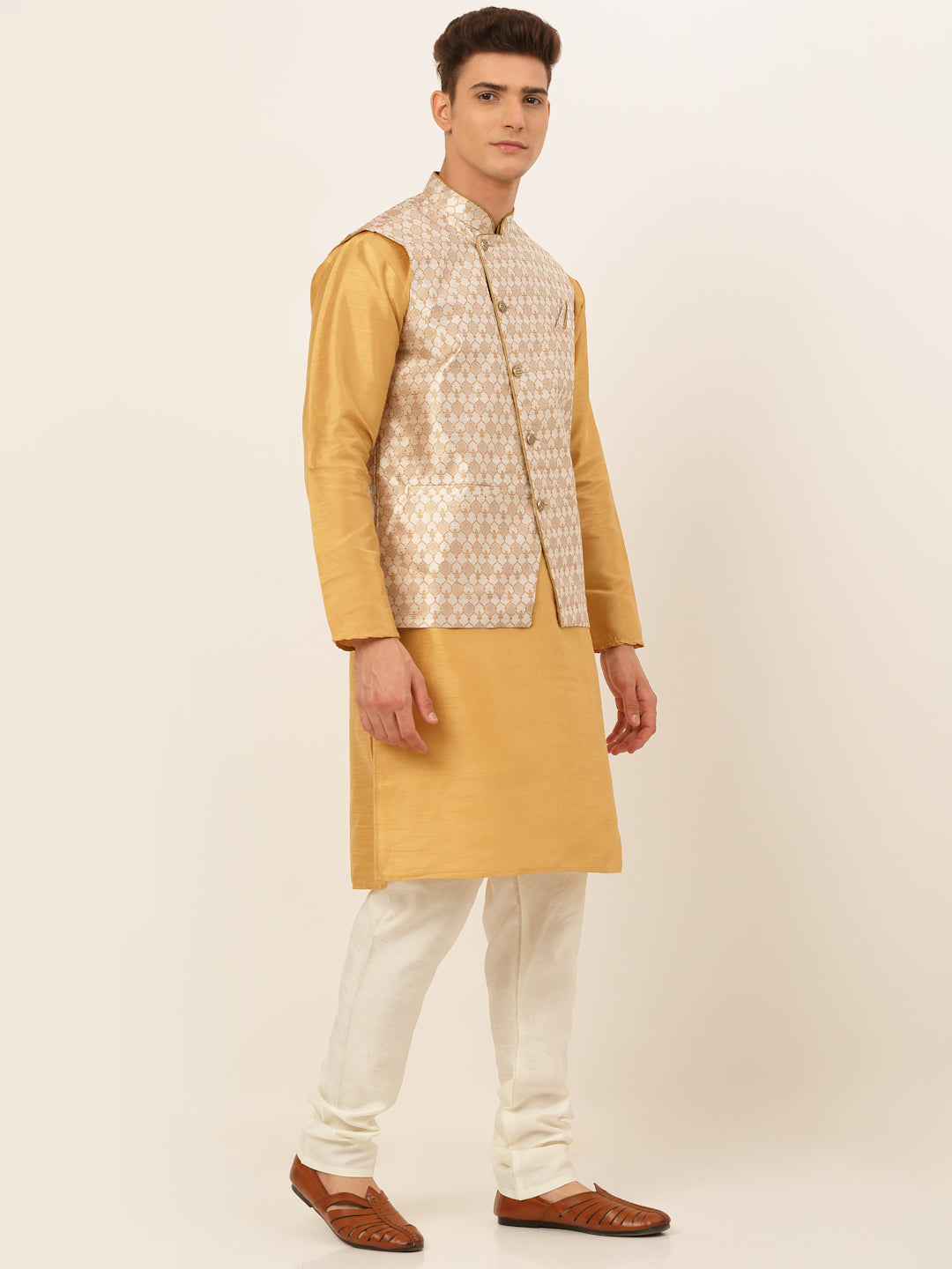 Jompers Men's Solid Kurta Pyjama With Nehru Jacket - DSilver