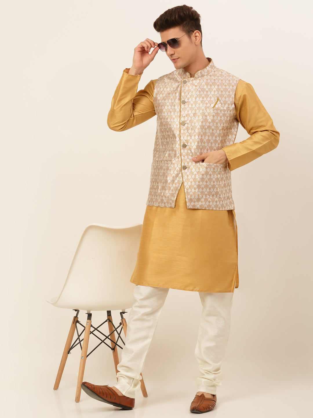 Jompers Men's Solid Kurta Pyjama With Nehru Jacket - DSilver