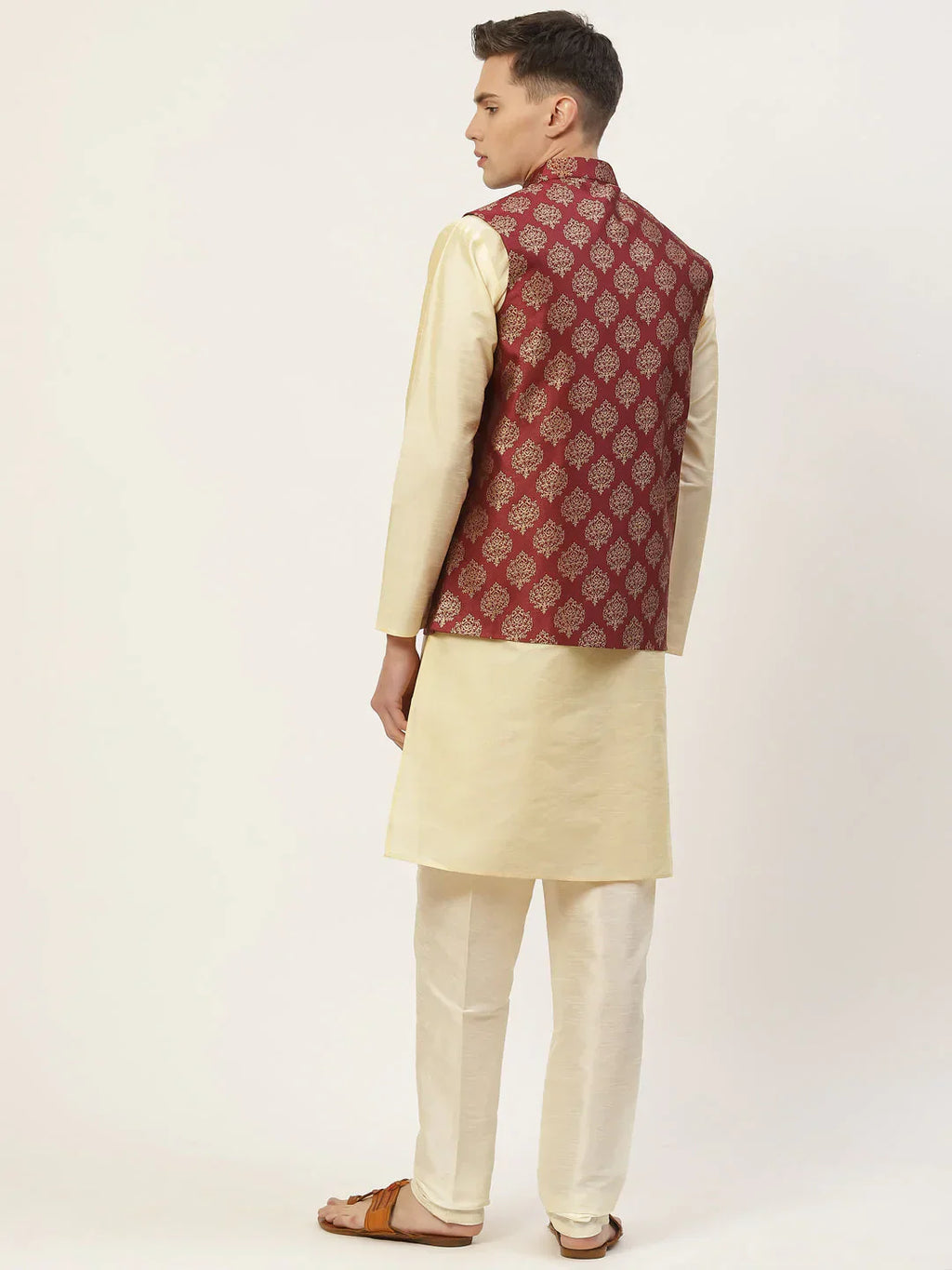 Jompers Men's Solid Kurta Pyjama With Floral Maroon Printed Nehru Jacket