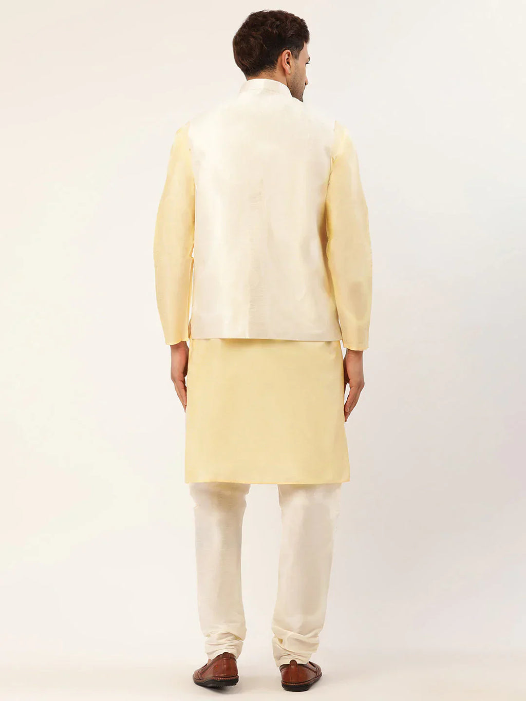 Jompers Men's Solid Kurta Pyjama With White Embroidered Nehru Jacket