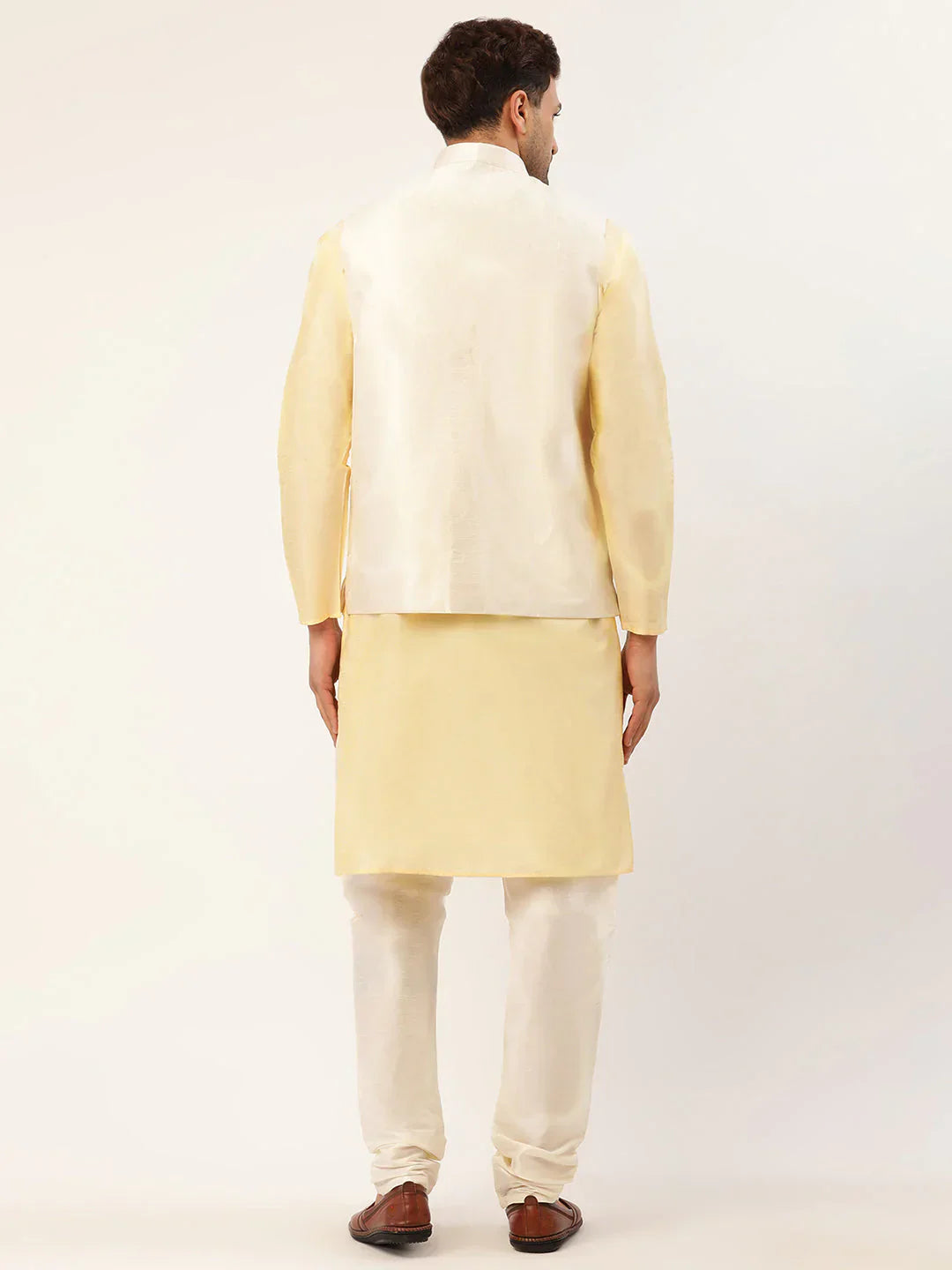 Jompers Men's Solid Kurta Pyjama With White Embroidered Nehru Jacket