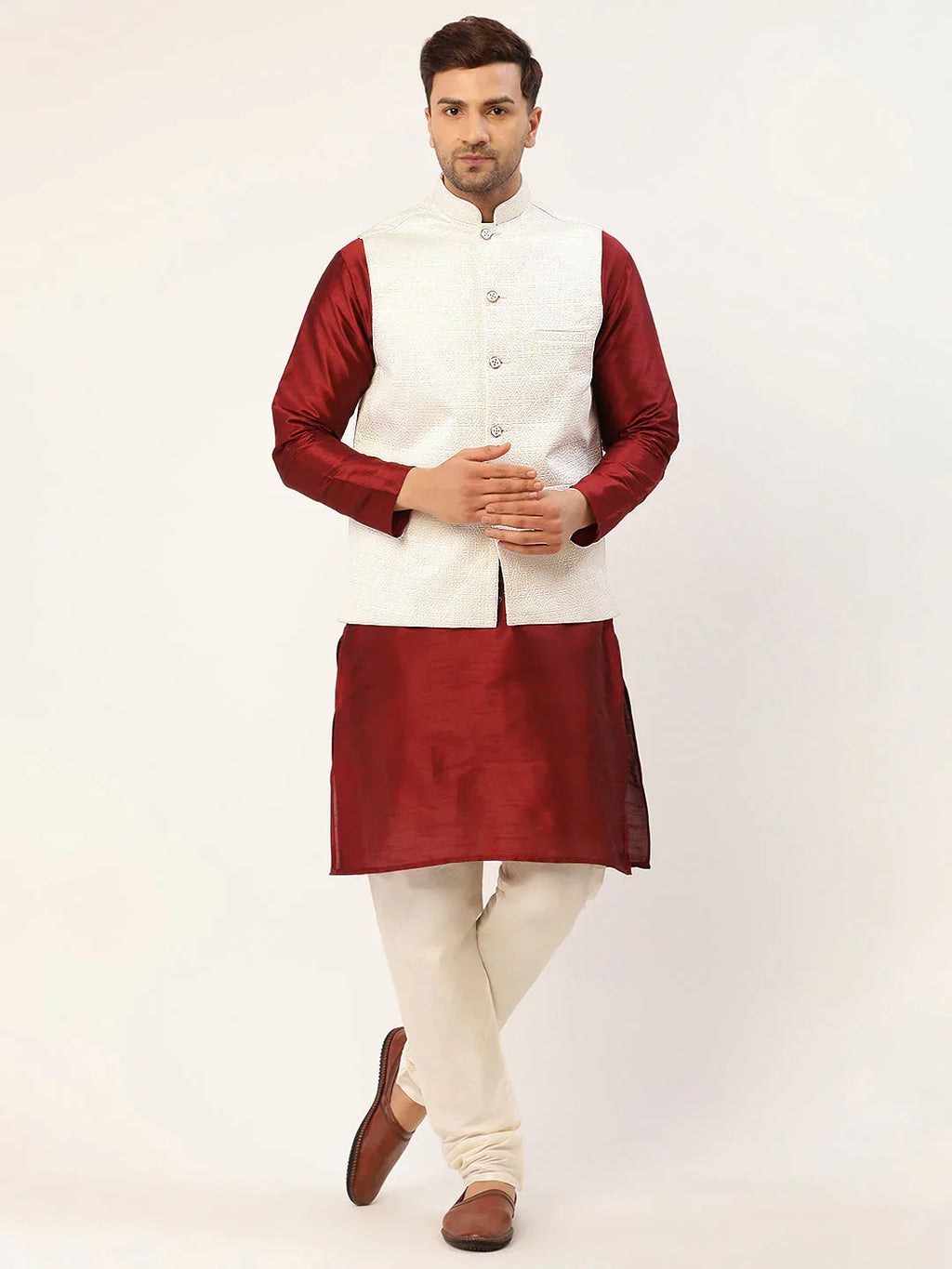 Jompers Men's Solid Kurta Pyjama With White Embroidered Nehru Jacket