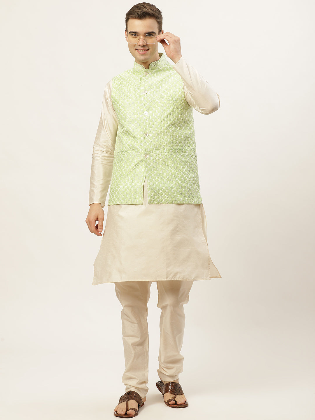 Jompers Men's Embroidered Nehru Jacket & Kurta Pyjama (Green )