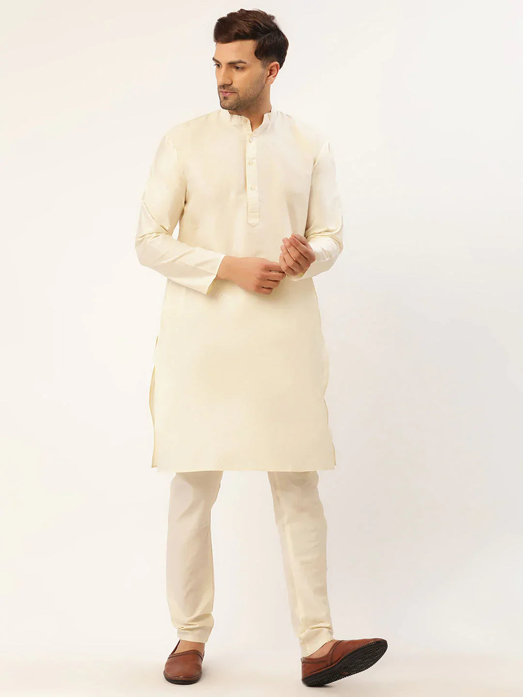 Jompers Men's Solid Kurta Pyjama With Maroon Floral Embroidered Nehru Jacket