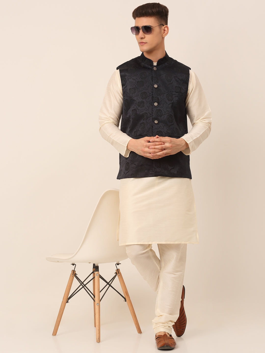 Jompers Men's Solid Kurta Pyjama With Floral Embroidered Nehru Jacket - Navy Blue